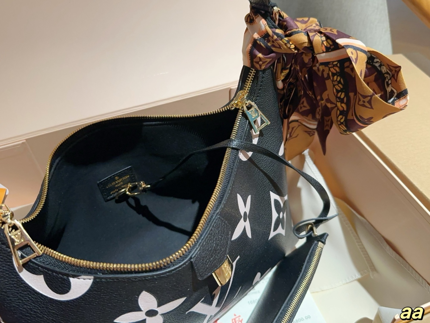 Louis new arrival hobo lock bag size:28*18*10 cm - Top Club