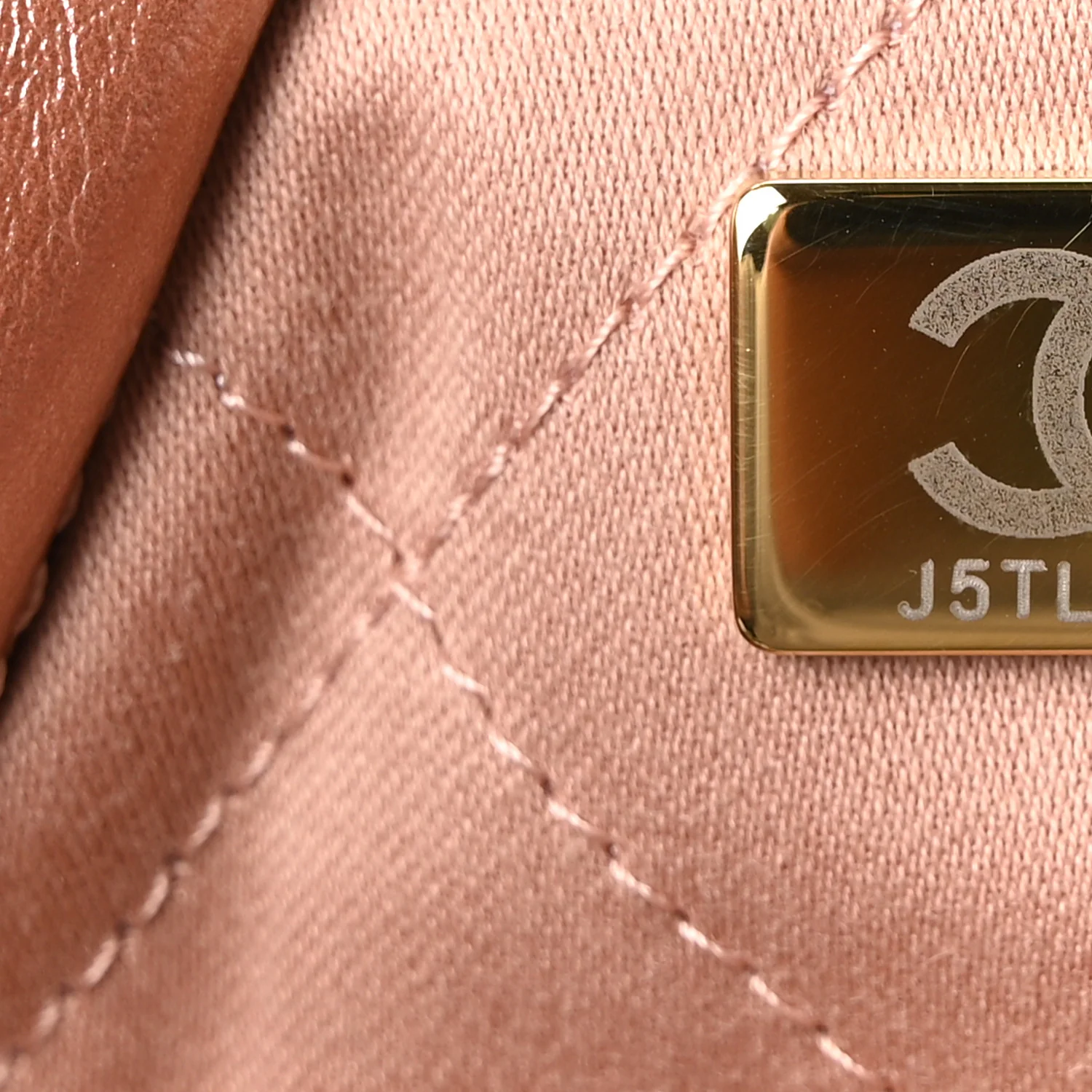 Metallic Calfskin Quilted Chanel 22 Copper - Top Club