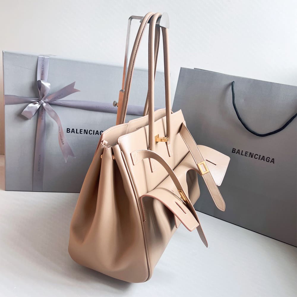 Balenciaga Women s Bel Air Carry All Bag Medium(HIGH-END GRADE) - Top Club
