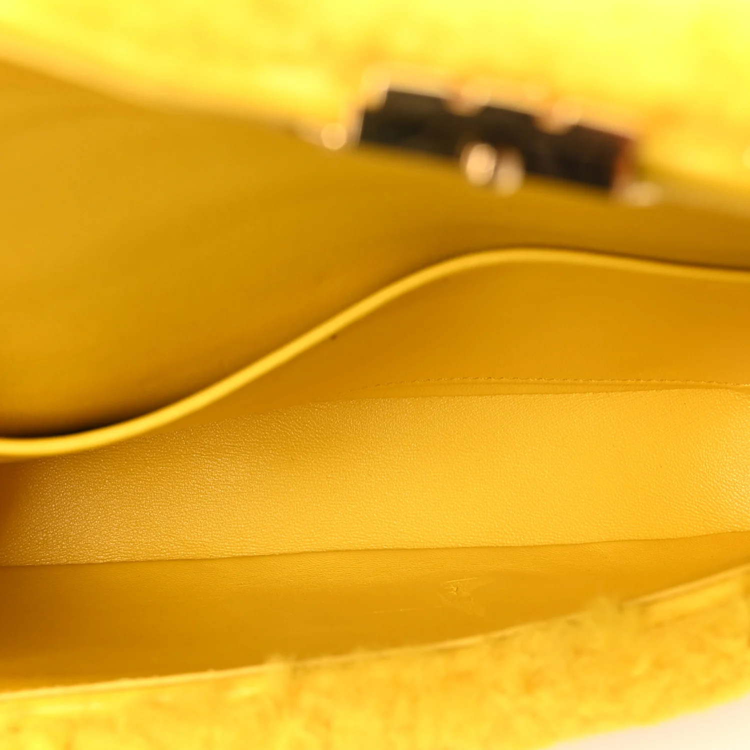 Fluffy Shearling Triomphe Claude Chain Shoulder Bag Yellow - Top Club