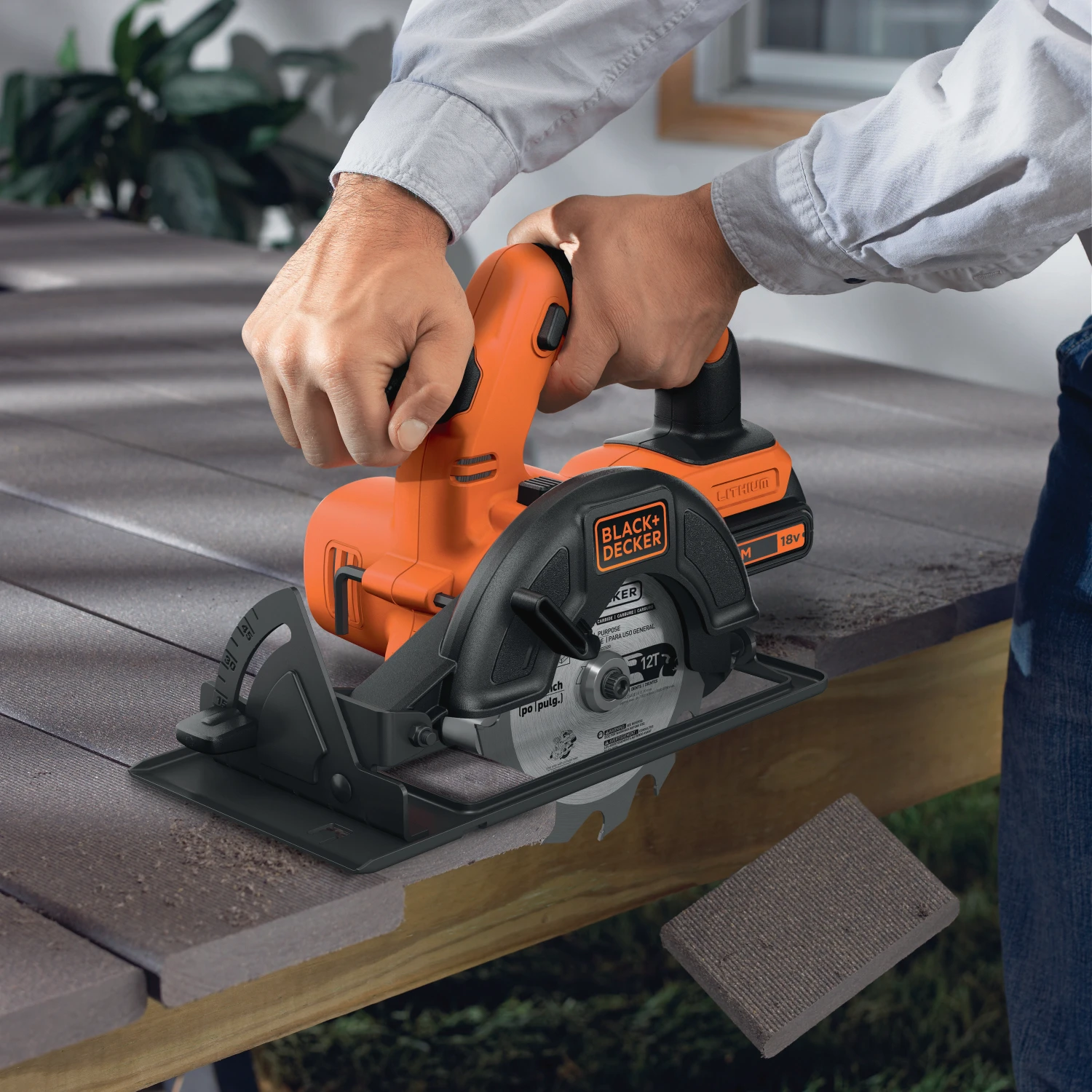 Black+Decker Sega circolare senza batteria Black+Decker 18V