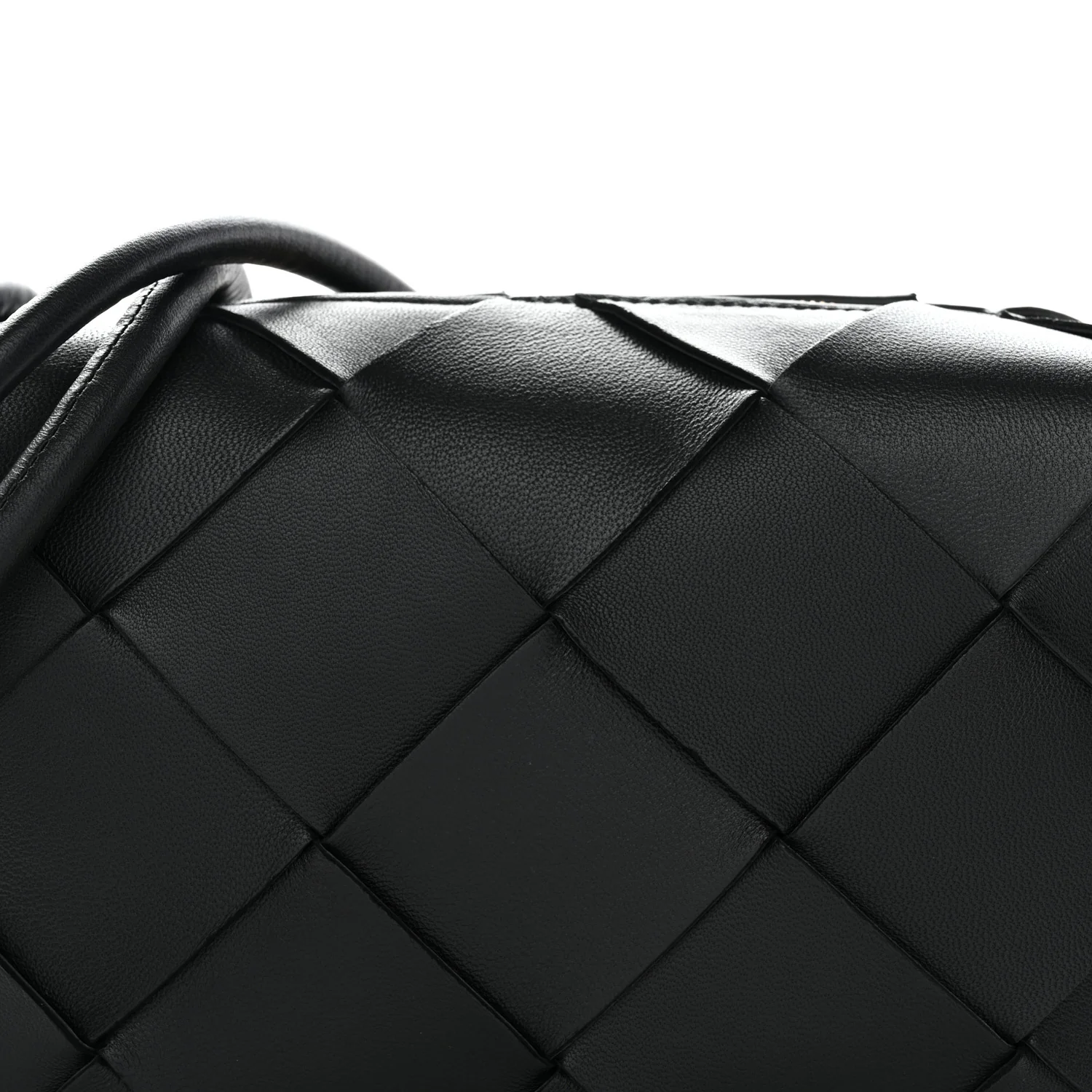 Lambskin Maxi Intrecciato Small Cassette Camera Bag Black - Top Club