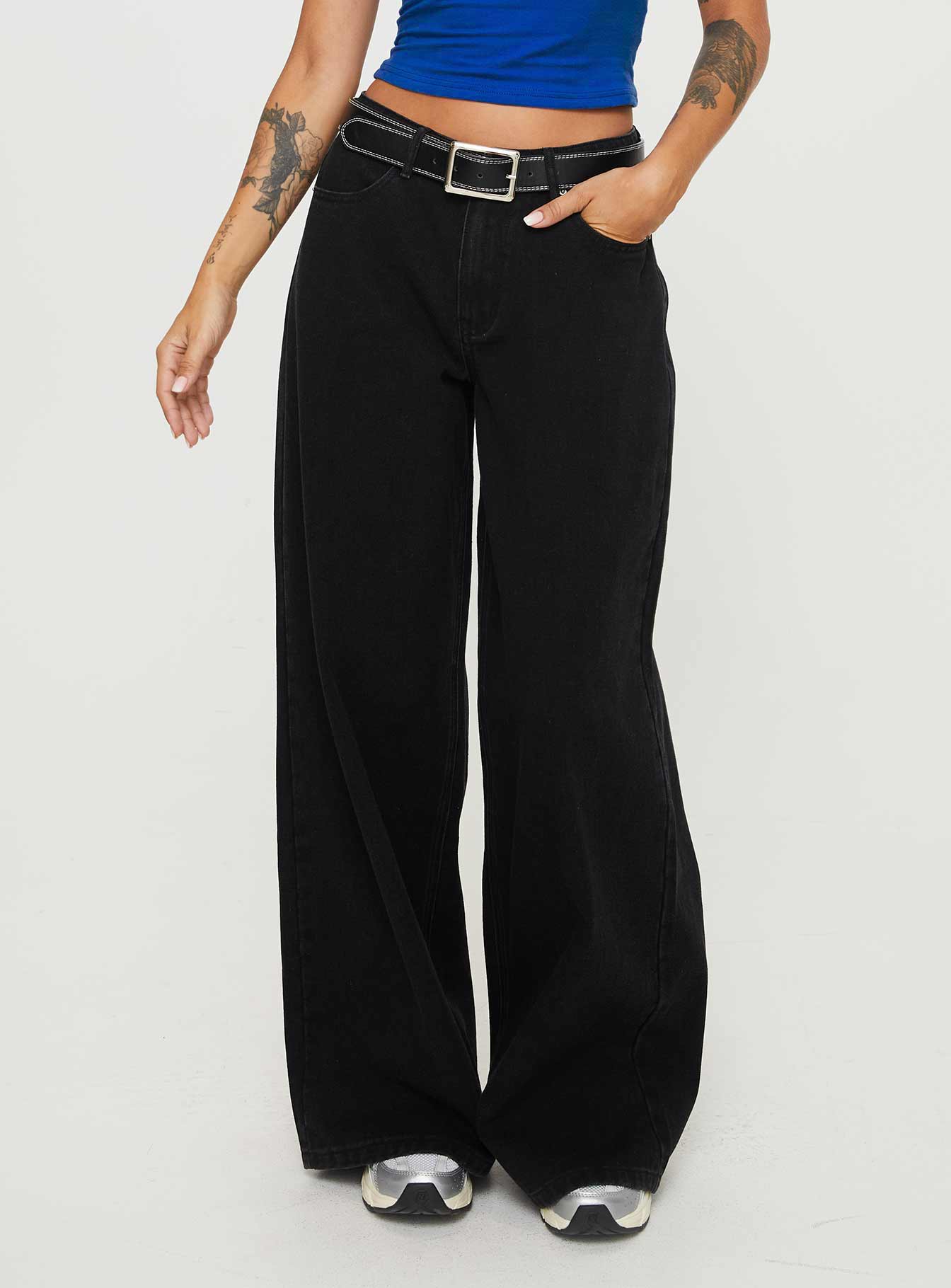 Naylor Mid Rise Wide Leg Jeans Washed Black Denim Petite