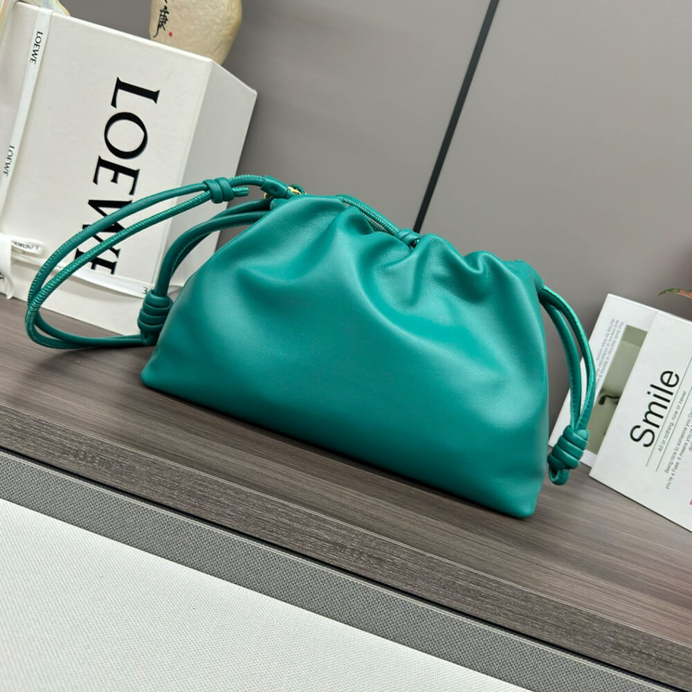 Loewe Medium Flamenco purse in mellow nappa lambskin - Top Club
