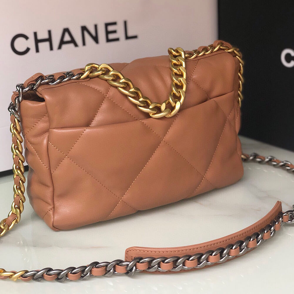 CHANEL 19 Handbag - Top Club