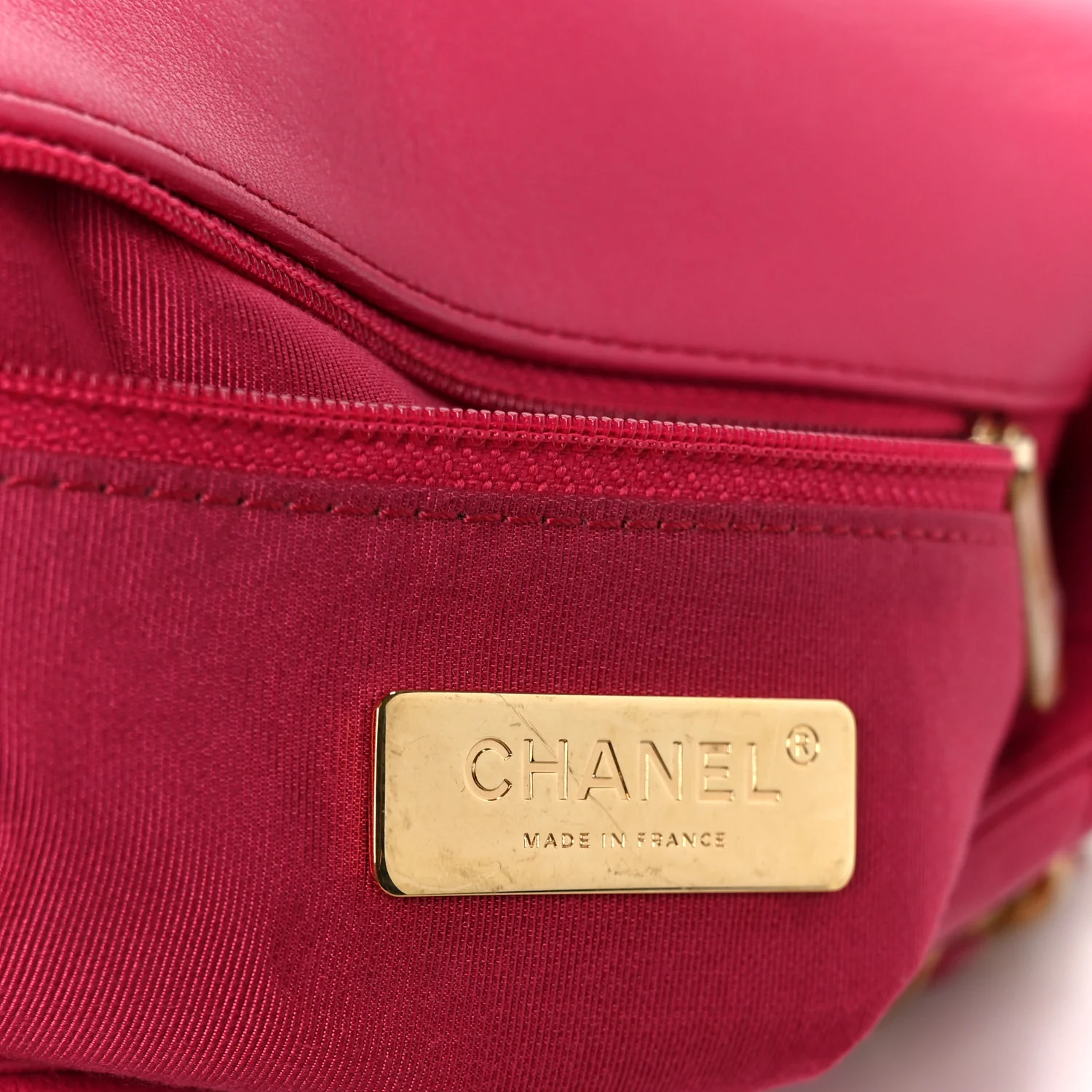 Lambskin Quilted Medium Chanel 19 Flap Dark Pink - Top Club