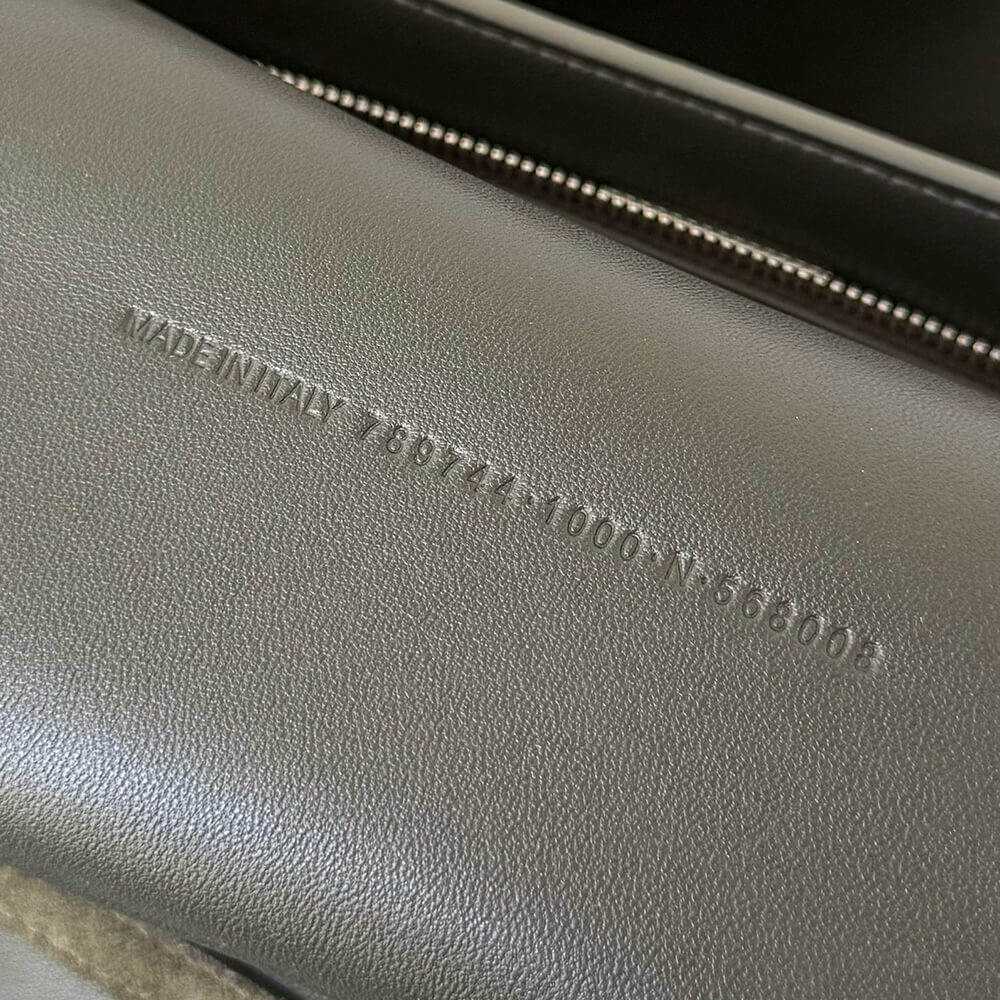 Balenciaga Rodeo Handbag Large Suede(HIGH-END GRADE) - Top Club
