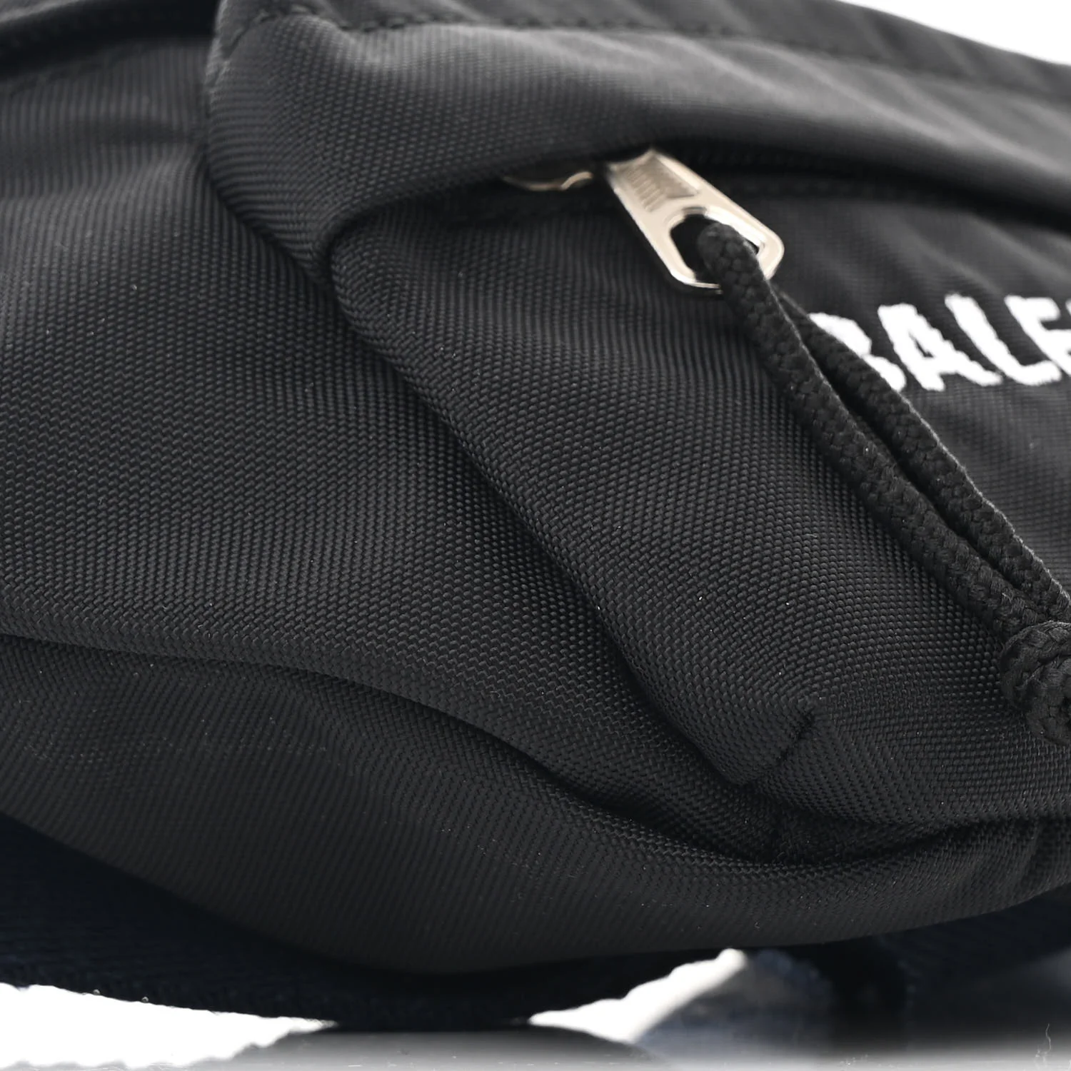 Sport Nylon Logo Embroidered Wheel Belt Bag Black White - Top Club