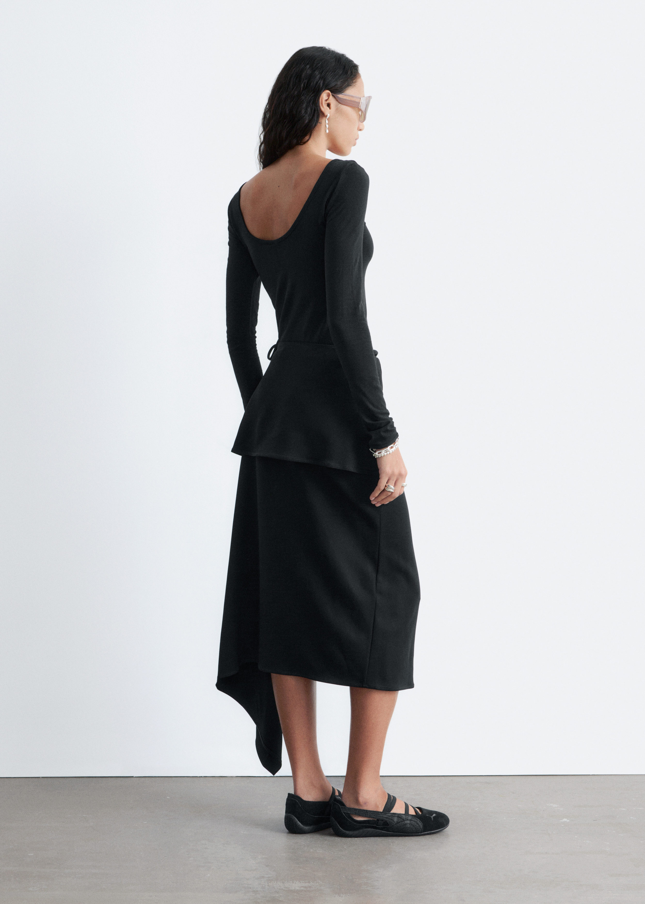 & Other Stories LONG-SLEEVE SCOOP-NECK TOP