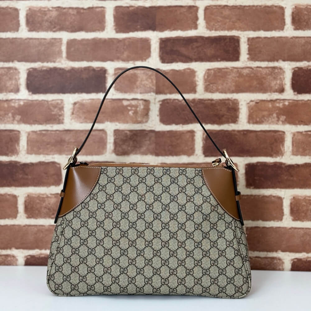 GG Emblem medium shoulder bag - Top Club