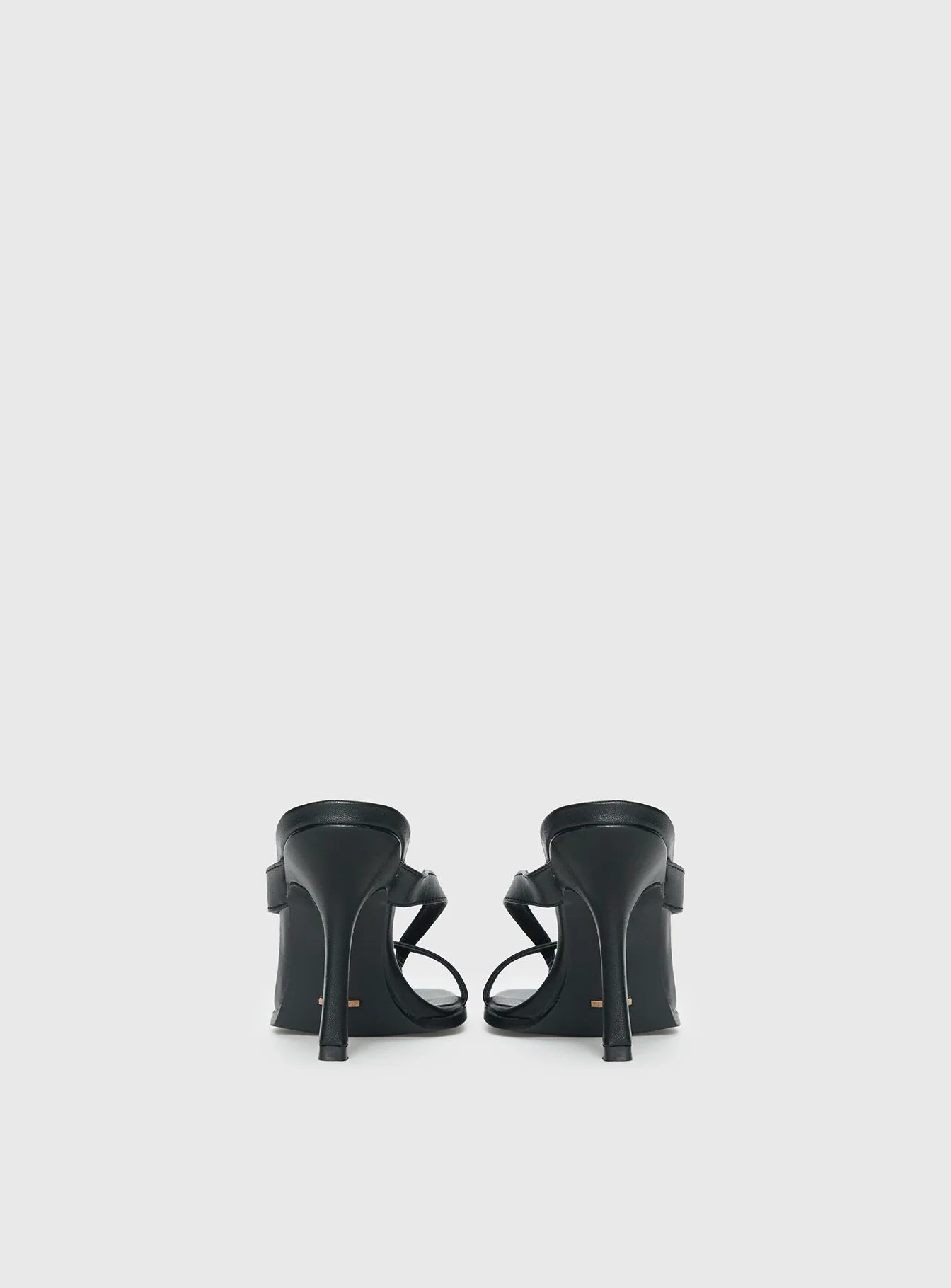 Billini Samba Heels Black