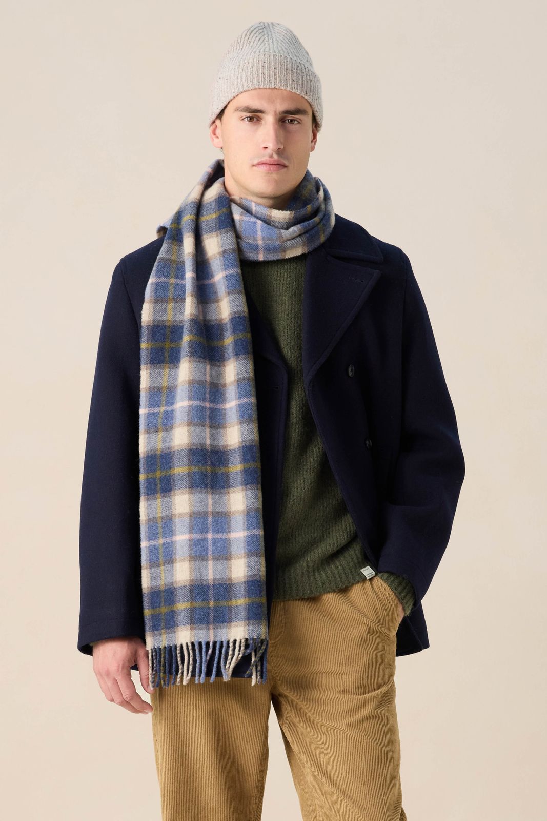 Donkerblauwe geruite wollen sjaal