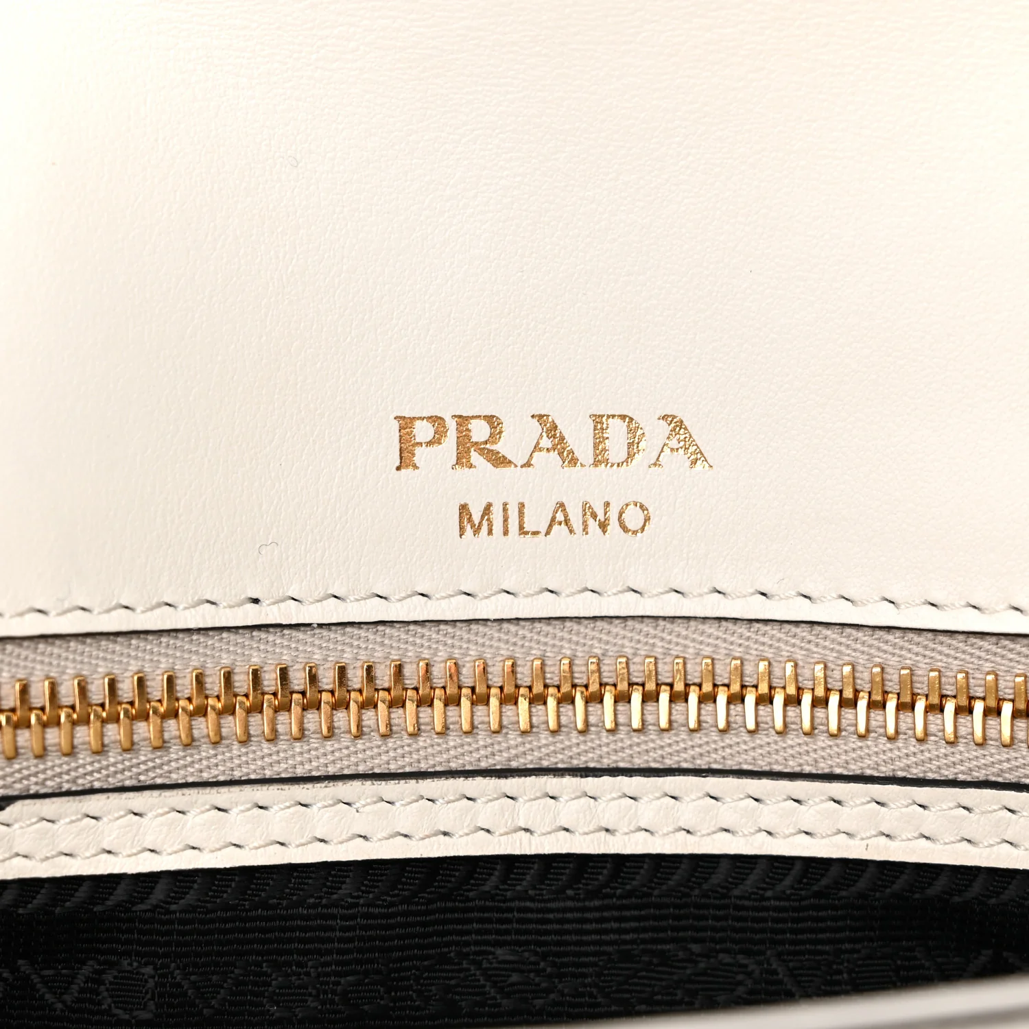 Saffiano Flap Shoulder Bag Talco - Top Club