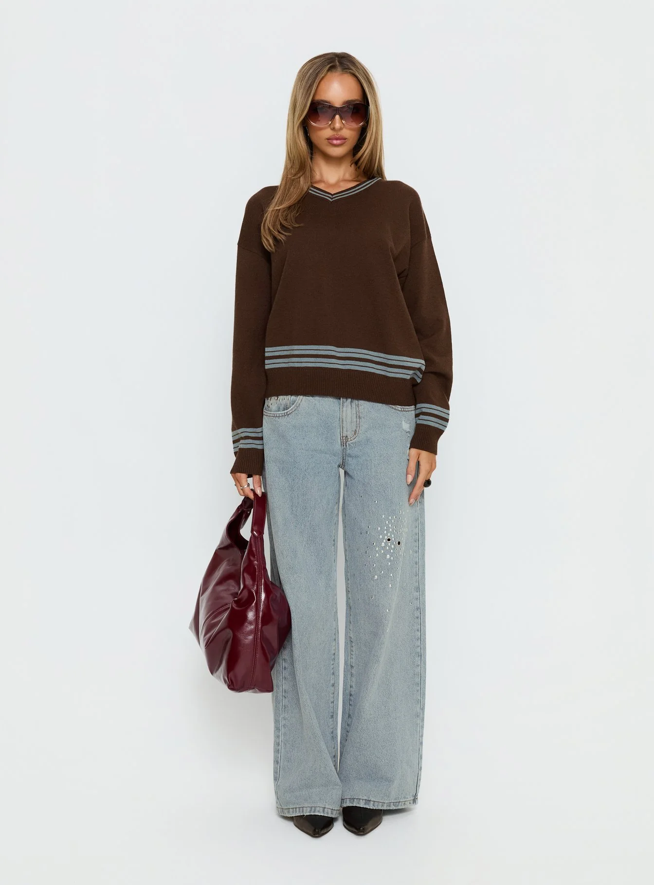 Yarnia V Neck Jumper Brown / Blue