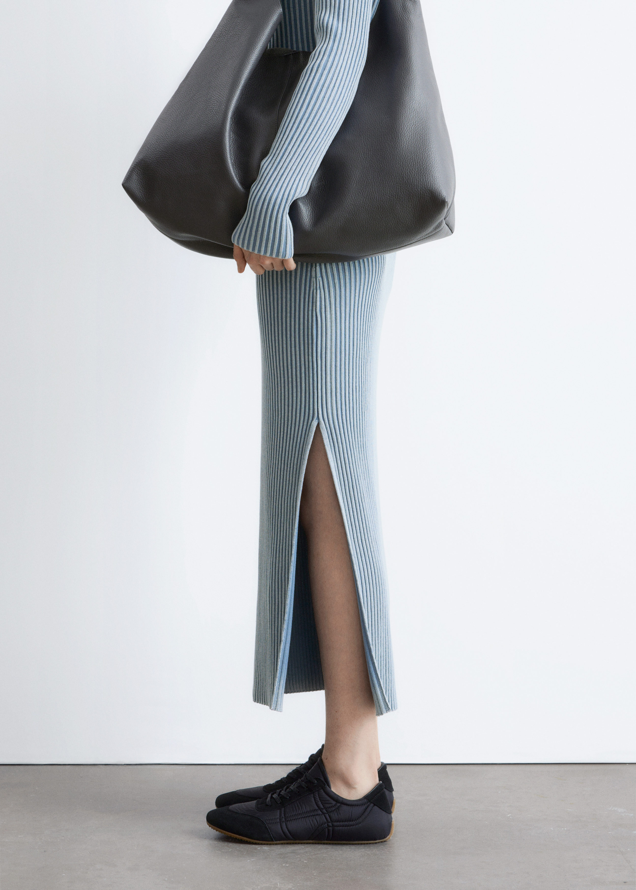 & Other Stories RIBBED ZIP-UP MAXI DRESS