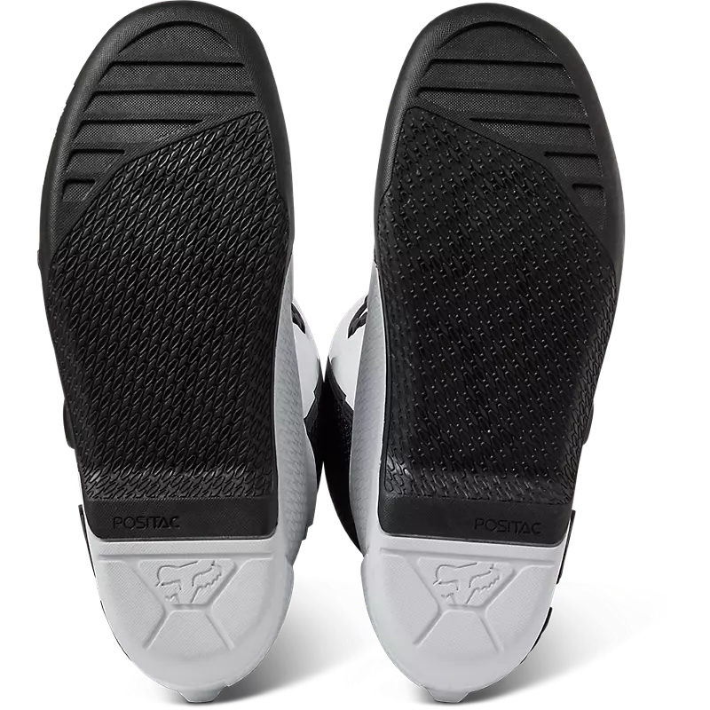 Complete boots