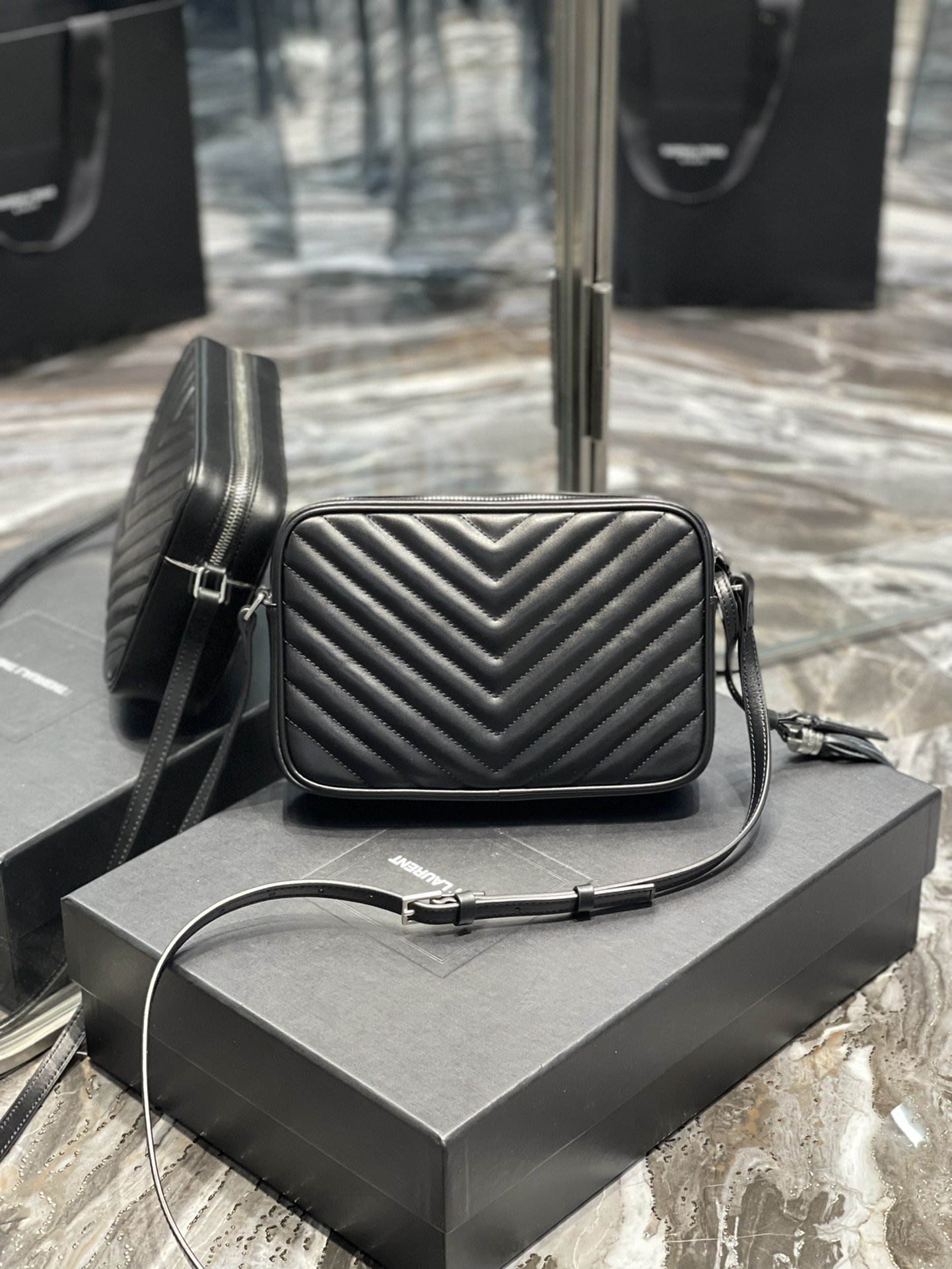 Y Lou Camera Bag Black With Silver Toned Hardware - Top Club