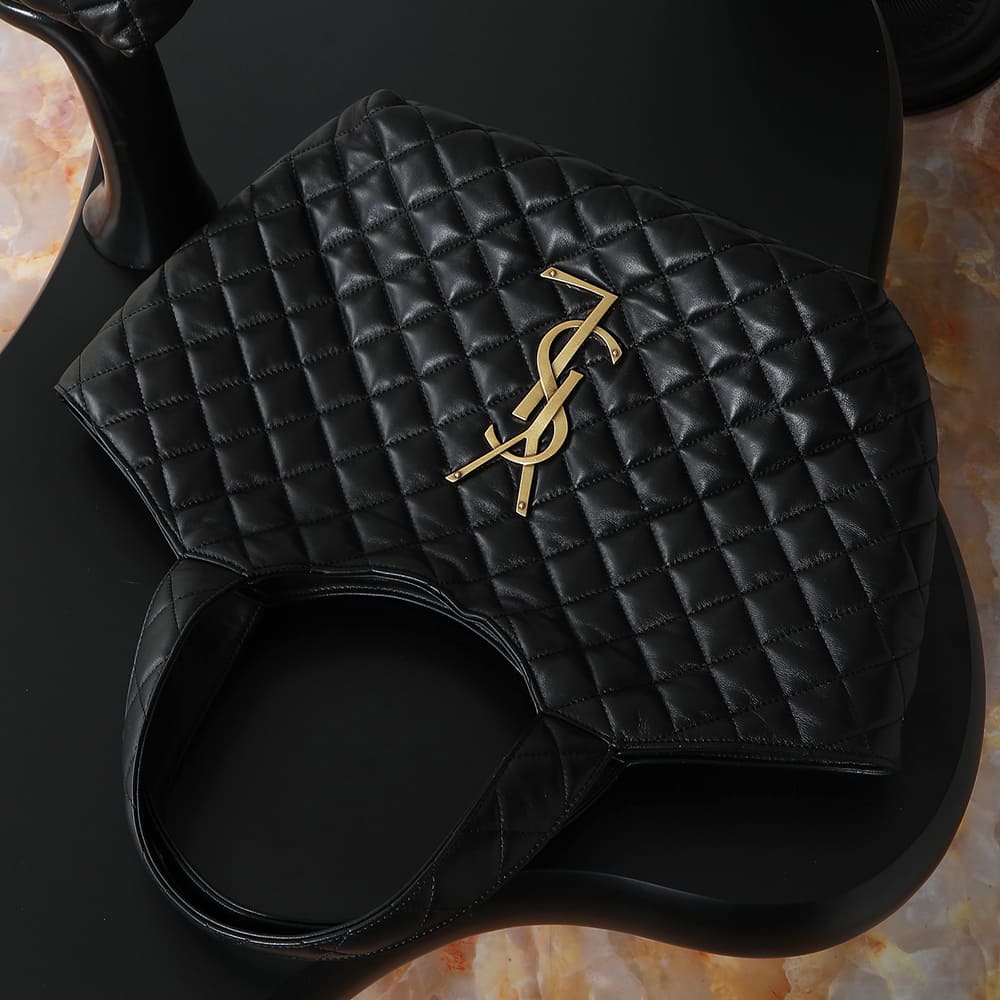 YSL ICARE Medium in quilted nappa - Top Club