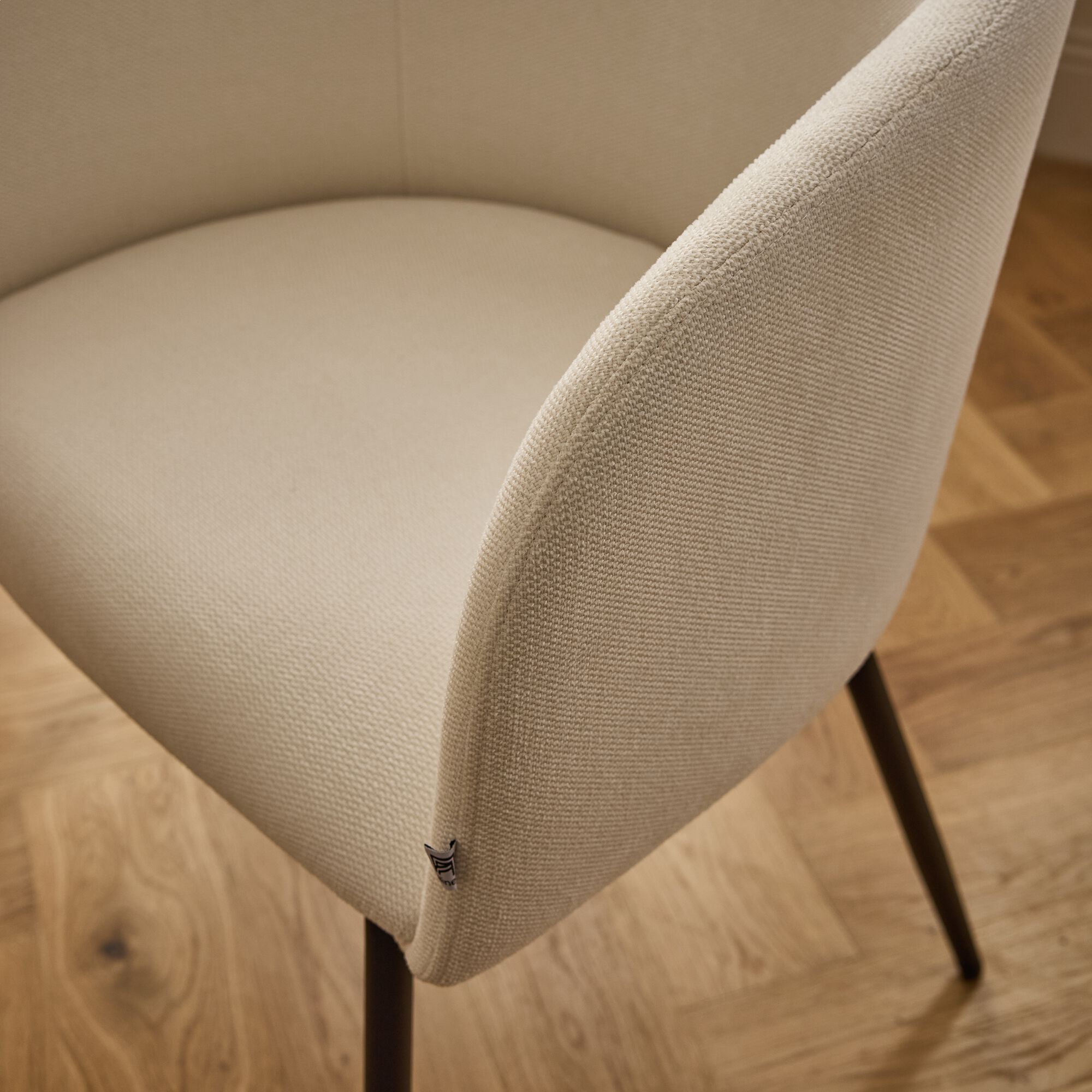 PEILLE - Chaise en tissu et métal avec accoudoirs - blanc ventoux