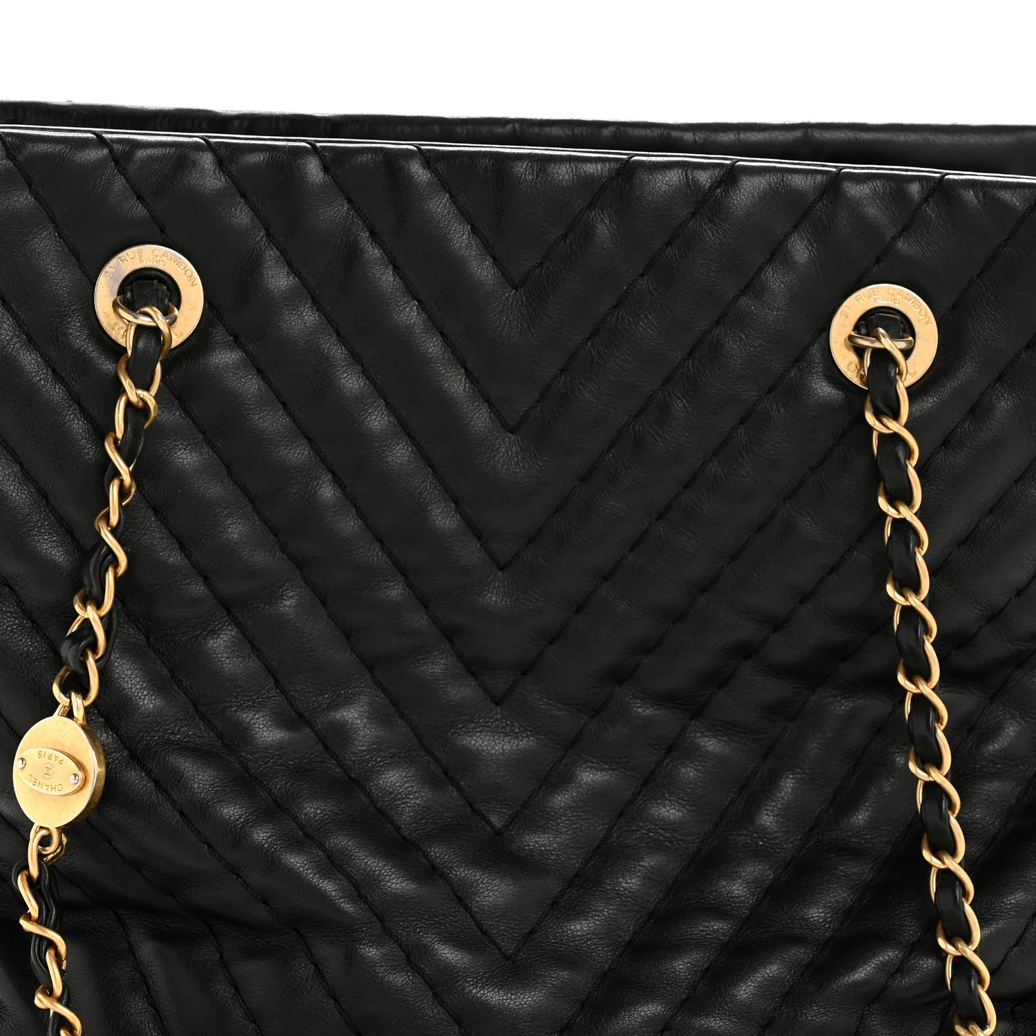 Calfskin Chevron Quilted Surpique Tote Black - Top Club