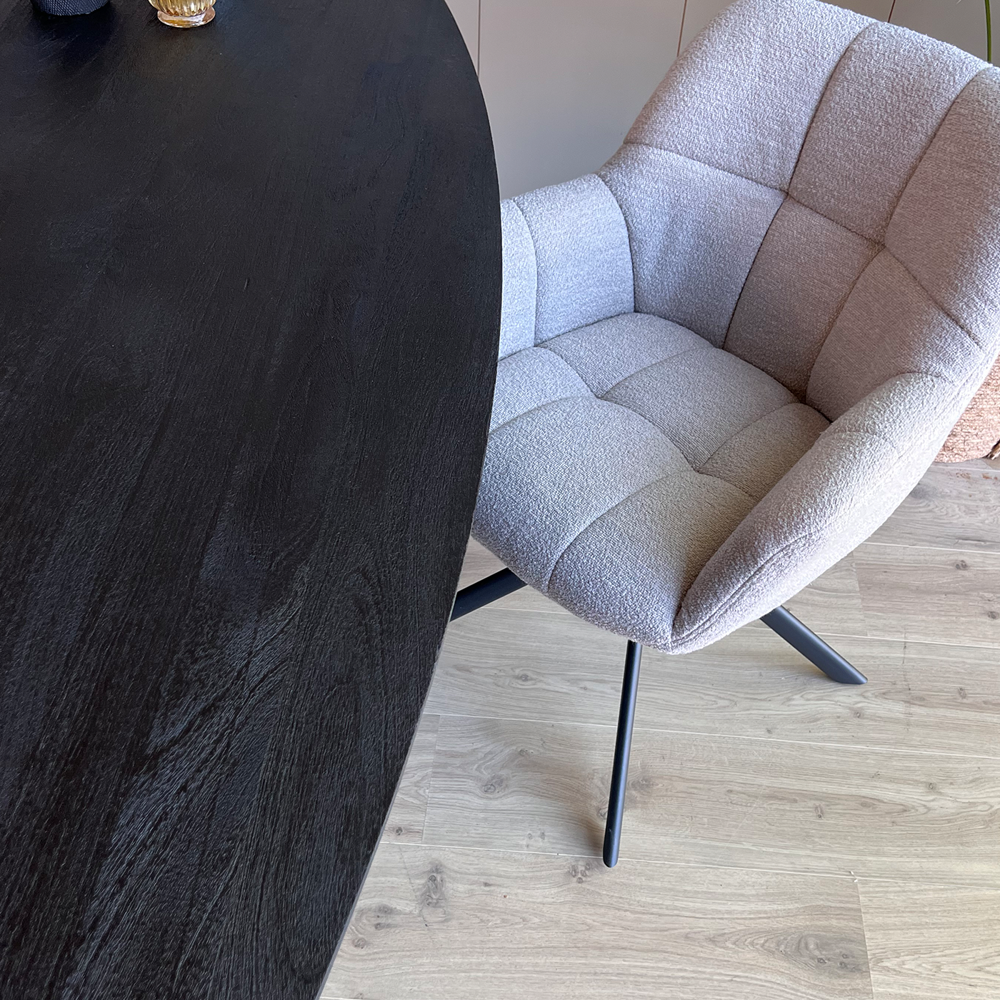 Eetkamertafel Oslo 130cm Zwart
