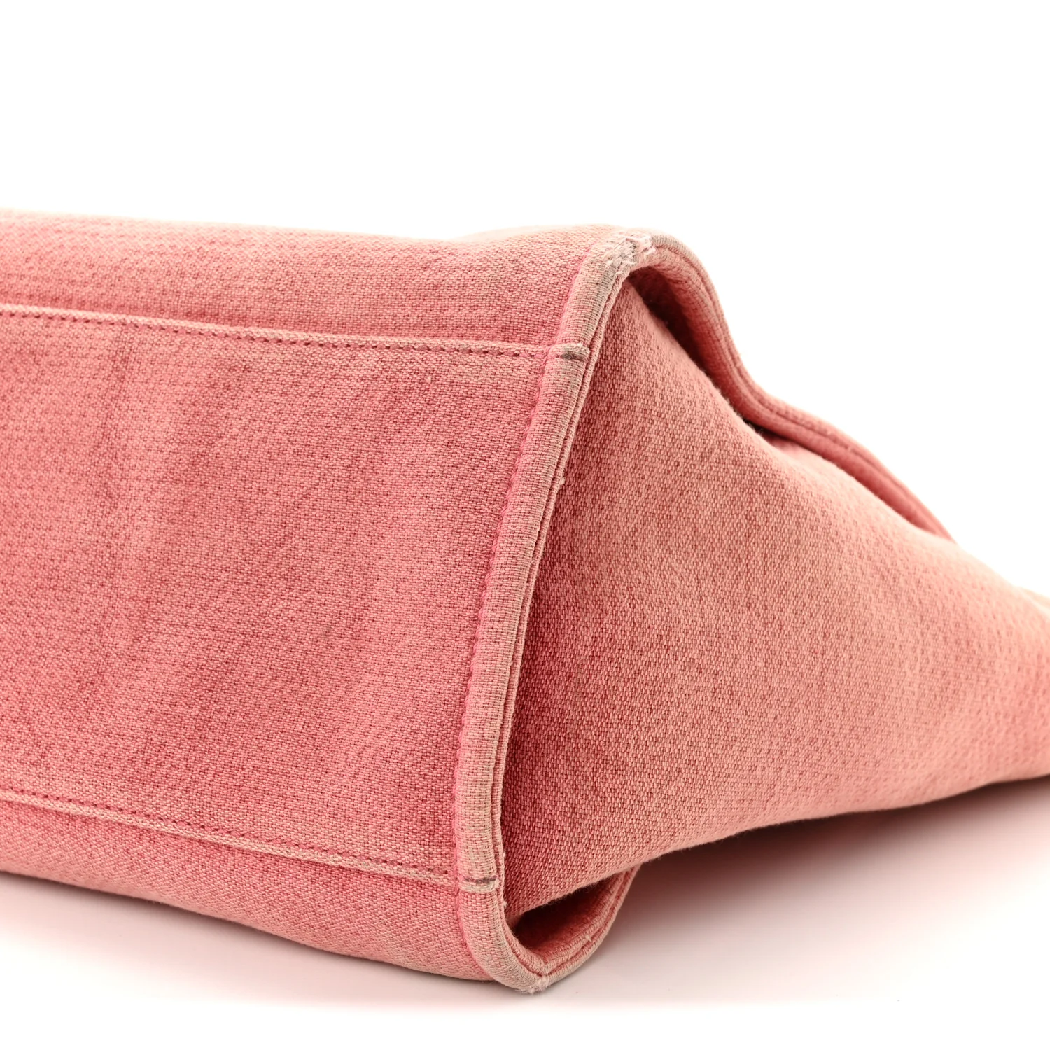 Canvas Medium Deauville Tote Red - Top Club