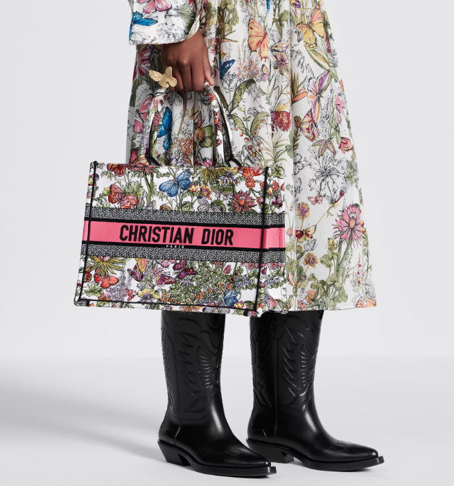 D MEDIUM BOOK TOTE (36 x 27.5 x 16.5 cm) - Top Club