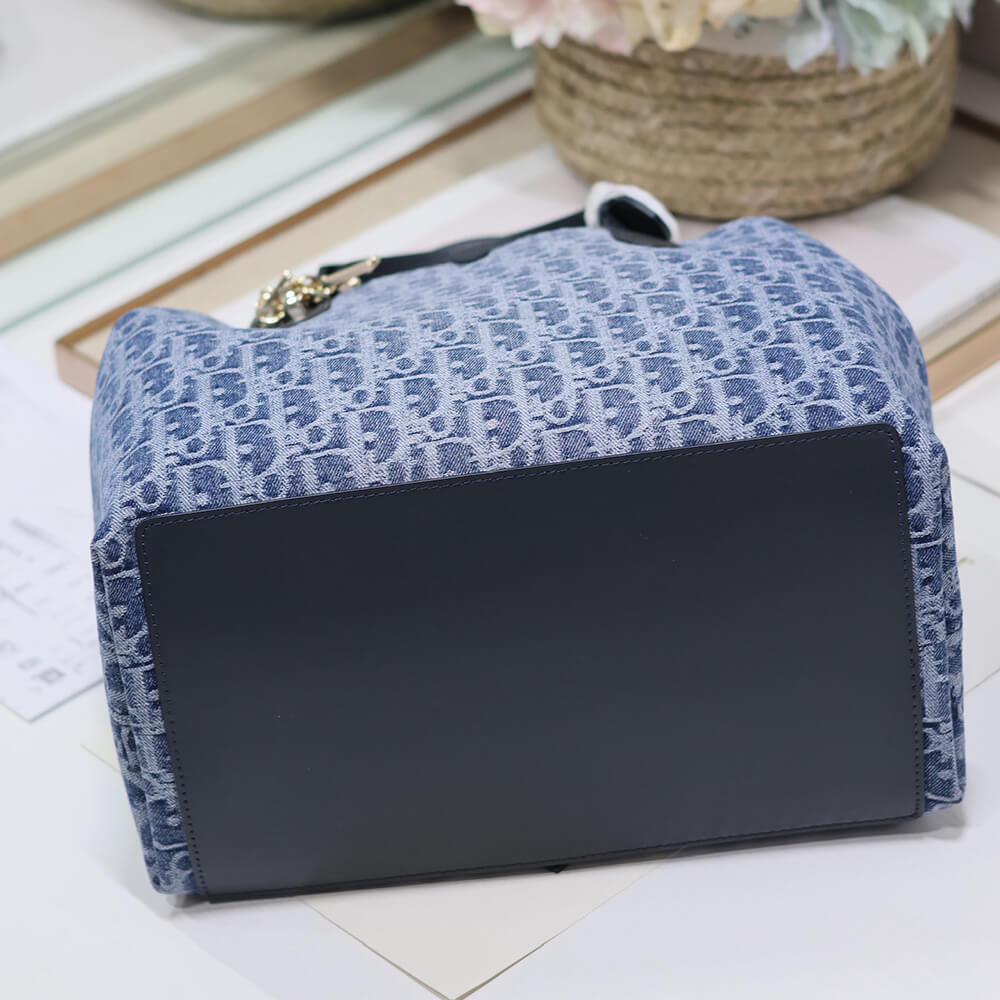 Medium Dior Toujours Bag - Top Club