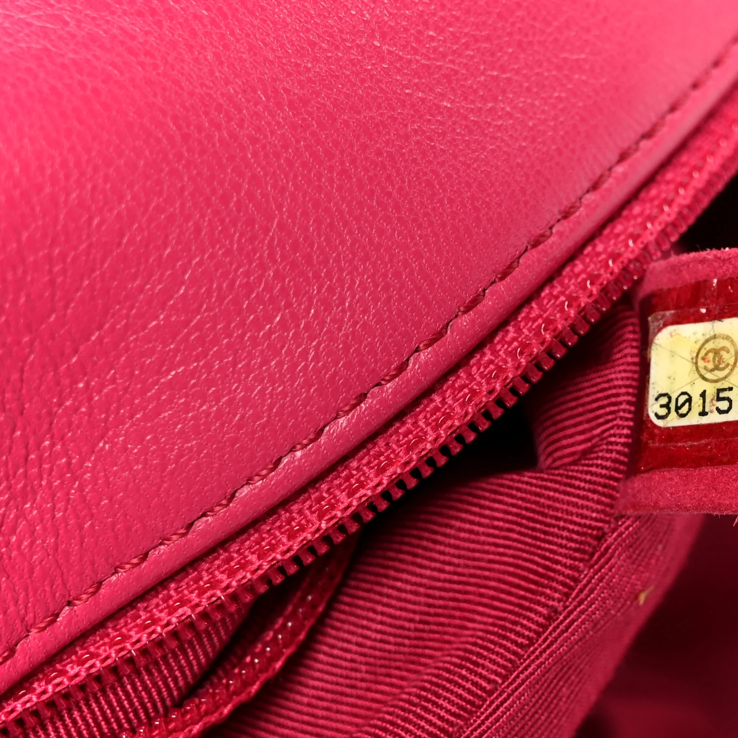 Lambskin Quilted Medium Chanel 19 Flap Dark Pink - Top Club