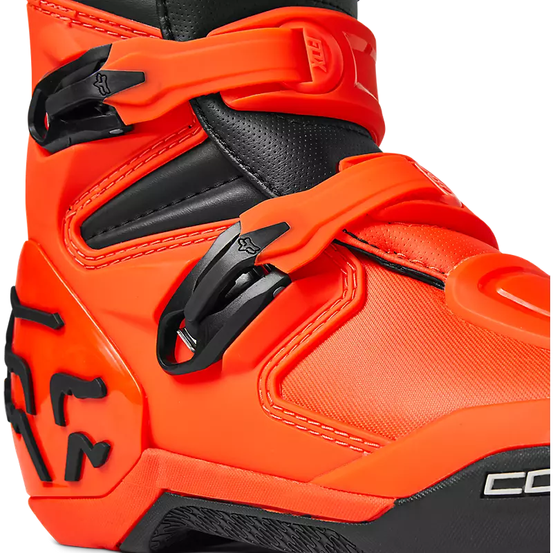 Complete boots