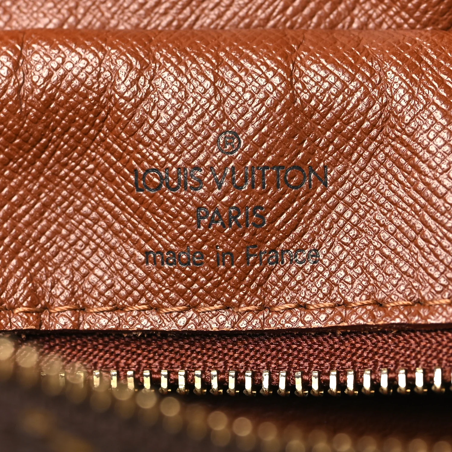 Monogram Nil 28 - Top Club