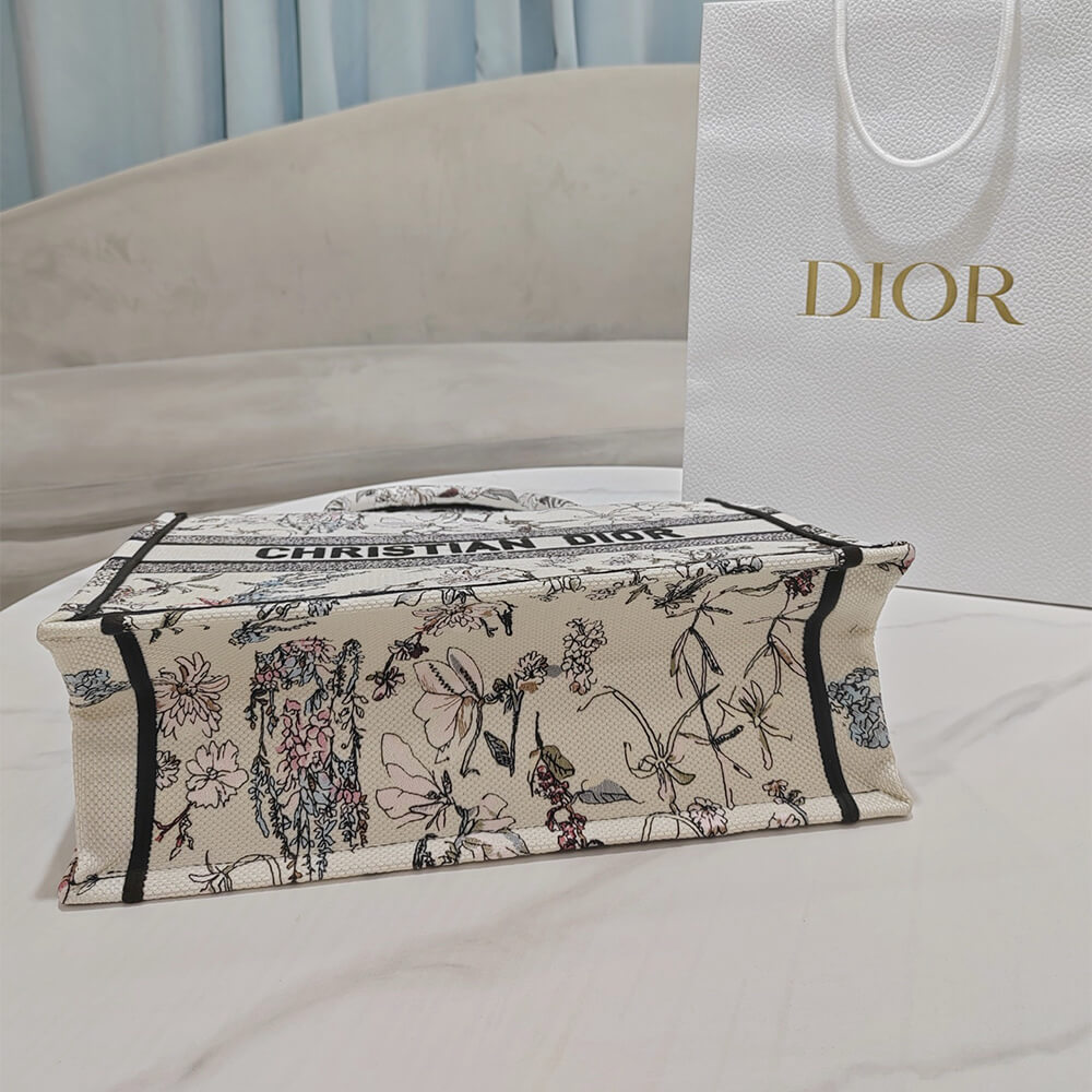 Medium Dior Book Tote - Top Club