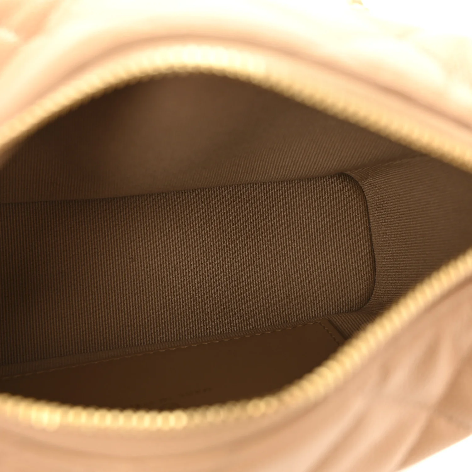 Shiny Caviar My Cush Hobo Clutch With Chain Beige - Top Club