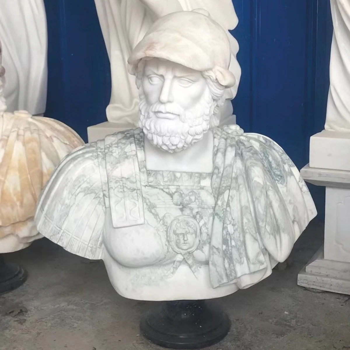 Luxury antique style marble bust Roman white / green / black - garden decoration