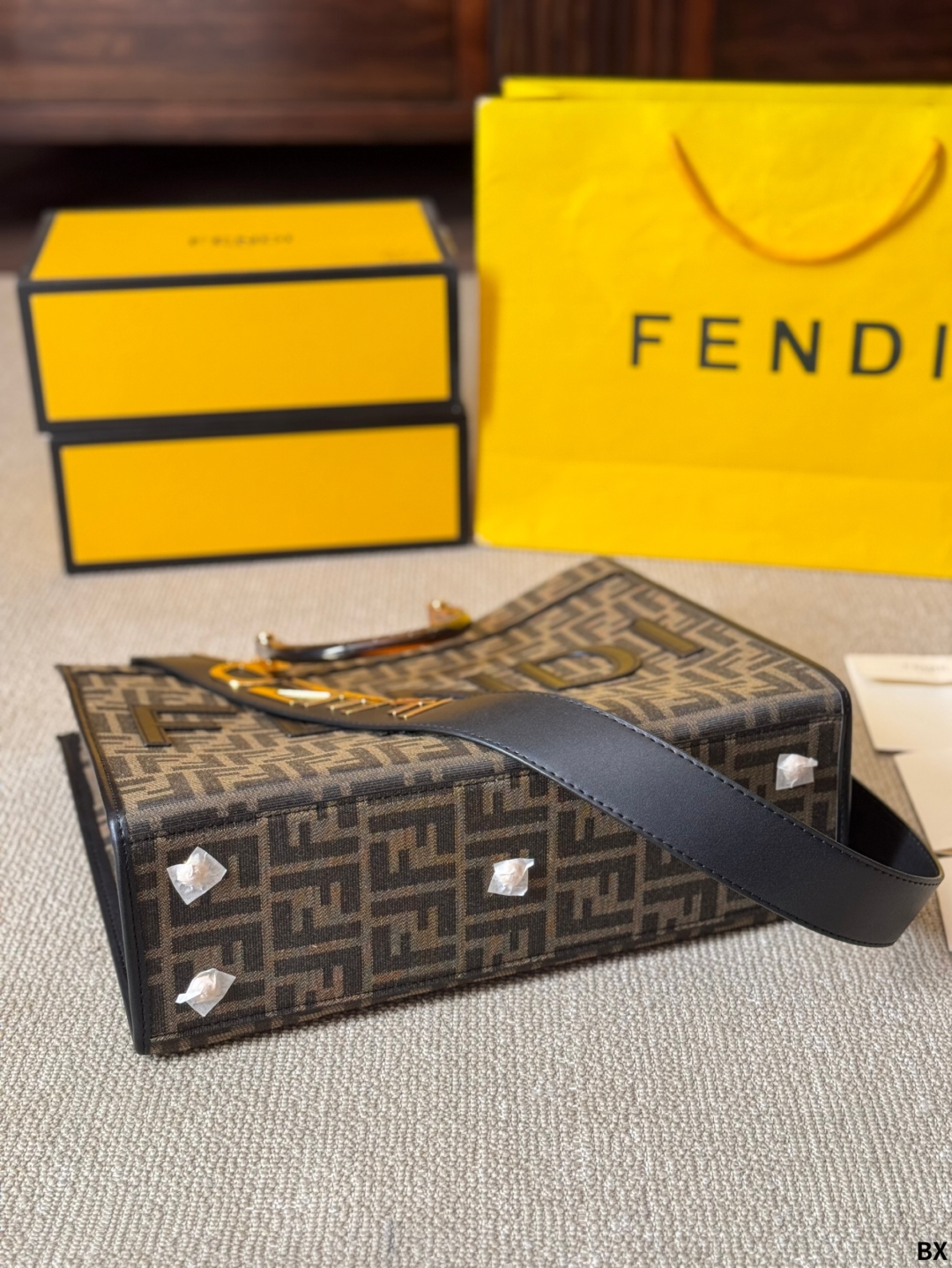 Fen new arrival peekabo tote bag size??35*30 cm - Top Club