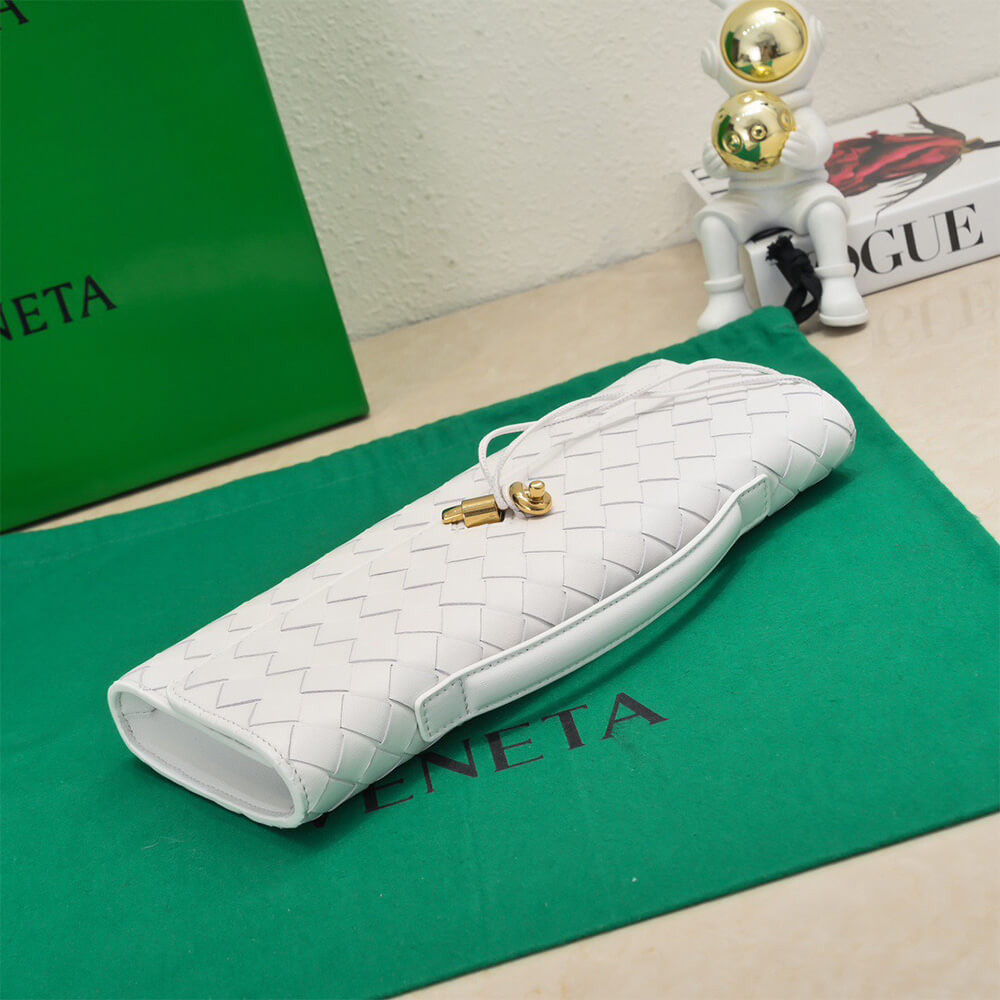 Bottega Veneta Andiamo Clutch(HIGH-END GRADE) - Top Club