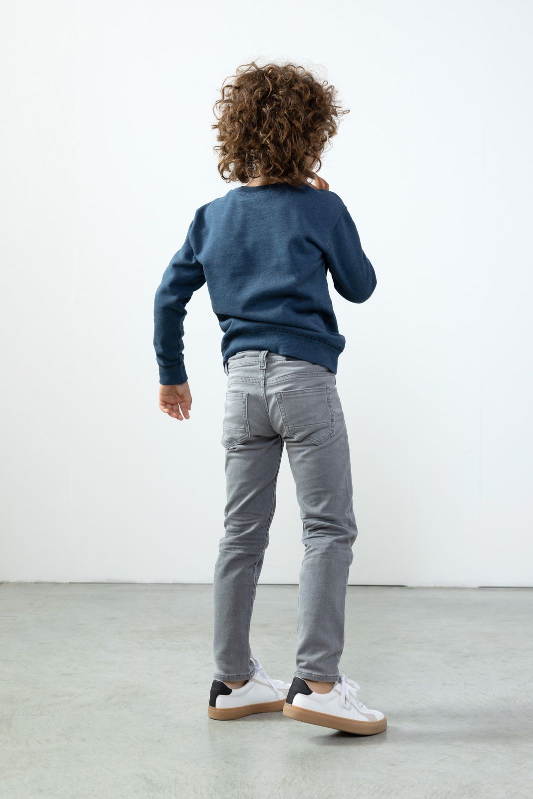 Grijze jog jeans