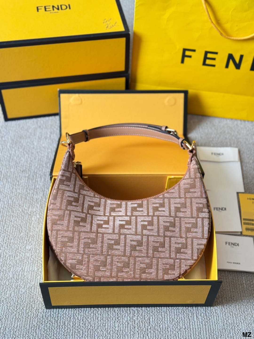 Fen 2025 new arrival graphy moon bag 002 size:30 * 16cm - Top Club