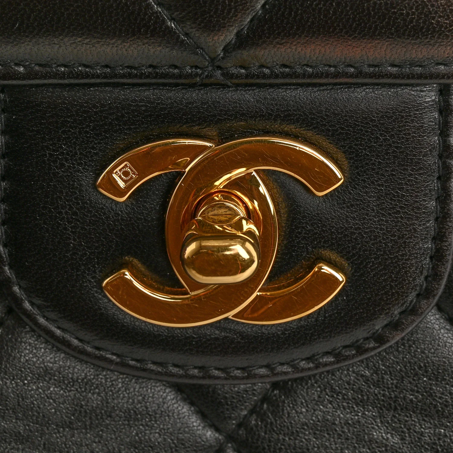 Lambskin Quilted Medium Single Flap Black - Top Club