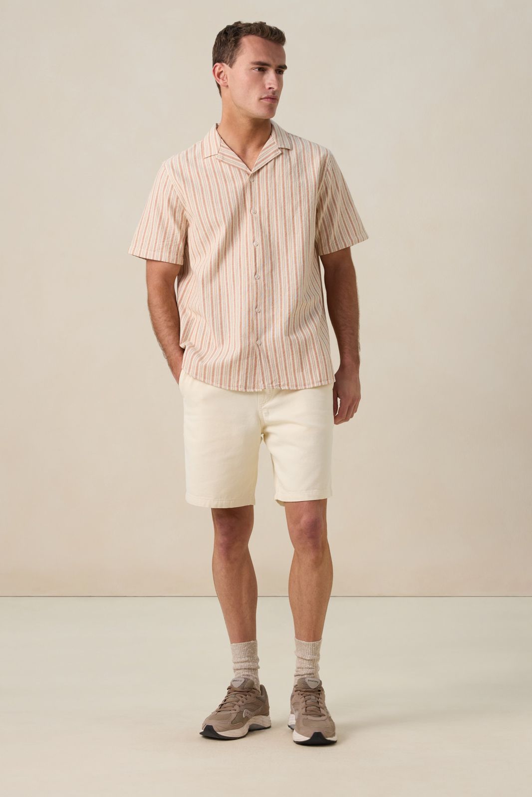 Oranje overhemd met strepen