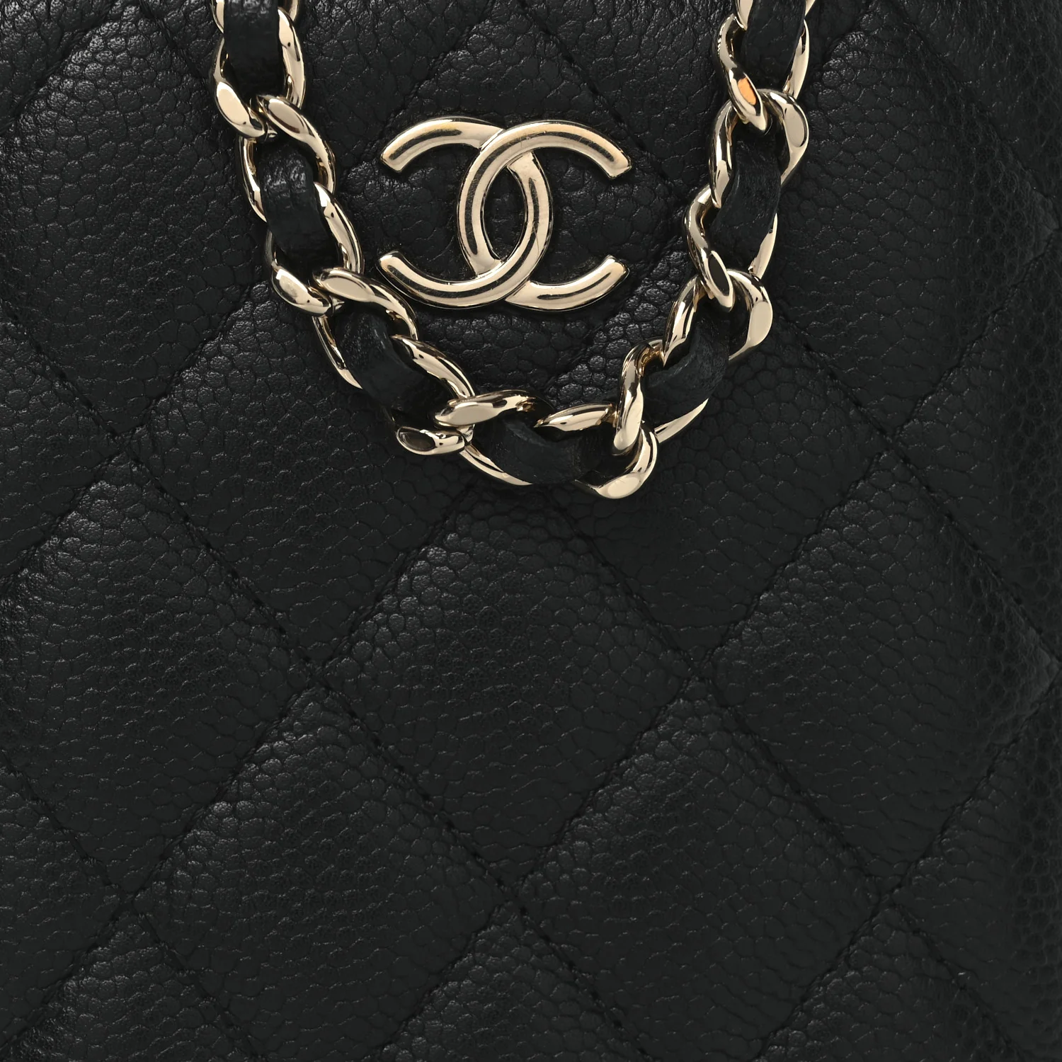 Caviar Quilted Small Vertical Coco Beauty Vanity Case With Chain Black - Top Club
