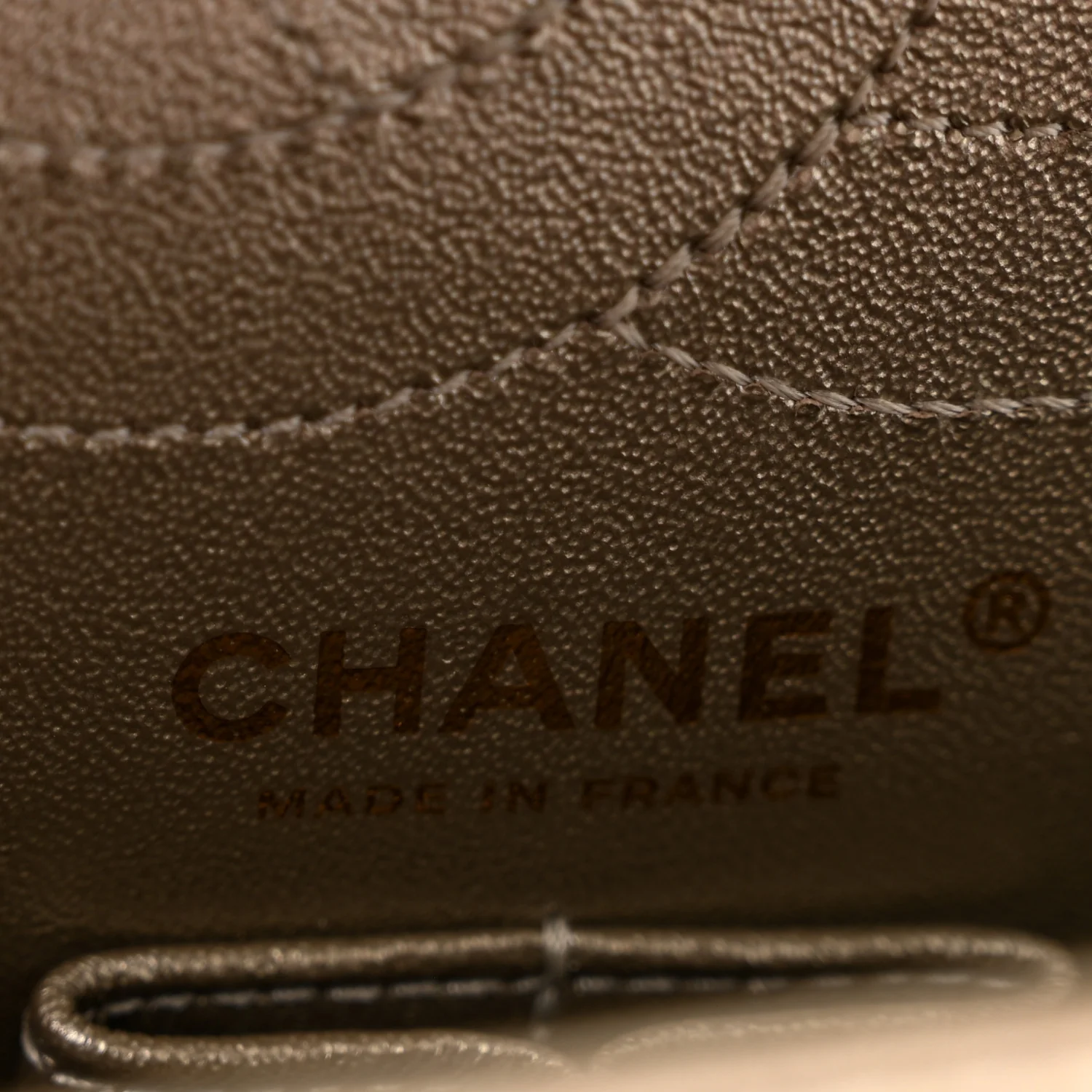 Metallic Aged Calfskin Quilted 2.55 Reissue 225 Flap Pale Gold - Top Club