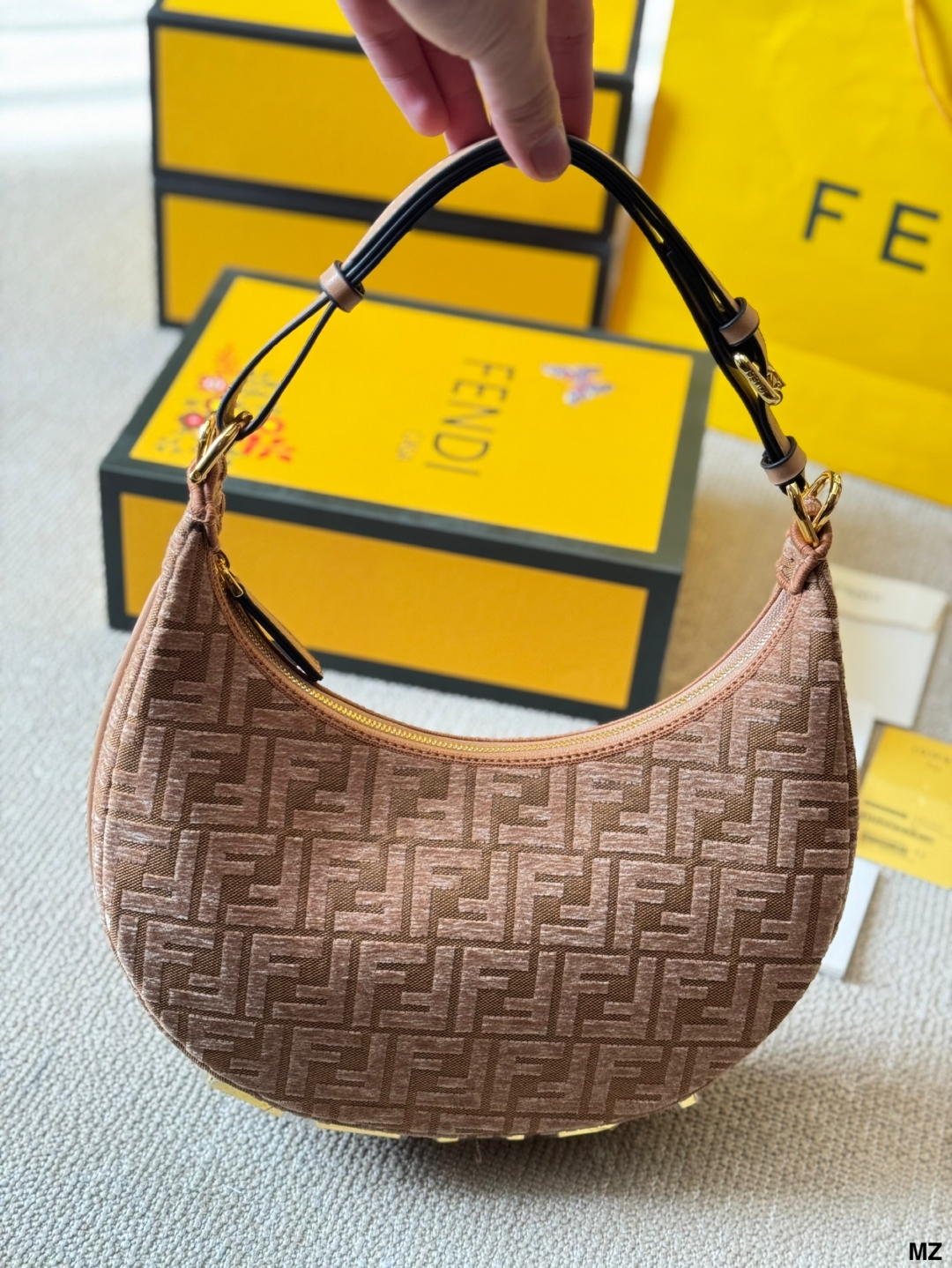 Fen 2025 new arrival graphy moon bag 002 size:30 * 16cm - Top Club