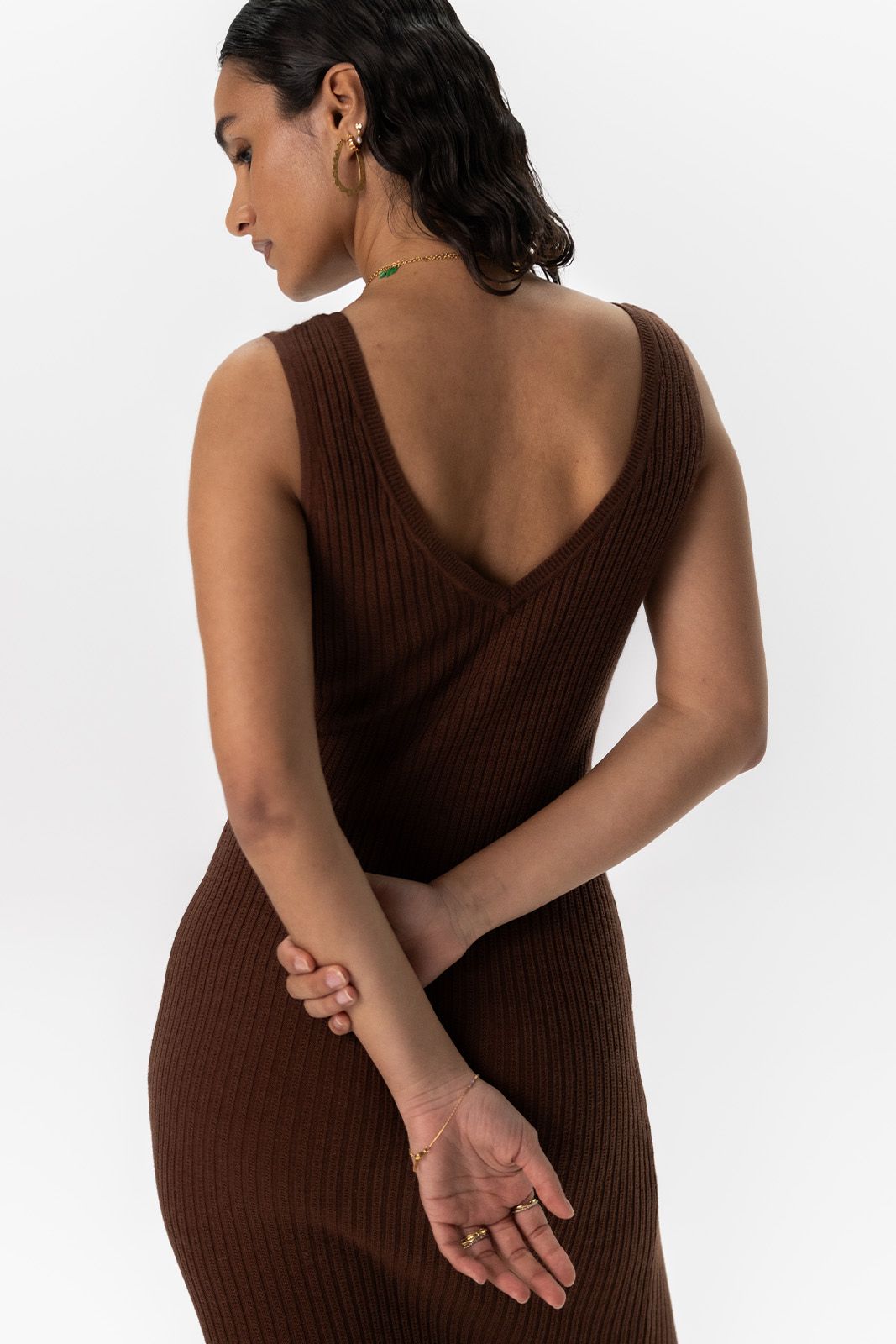 Donkerbruine fijngebreide maxi jurk met split