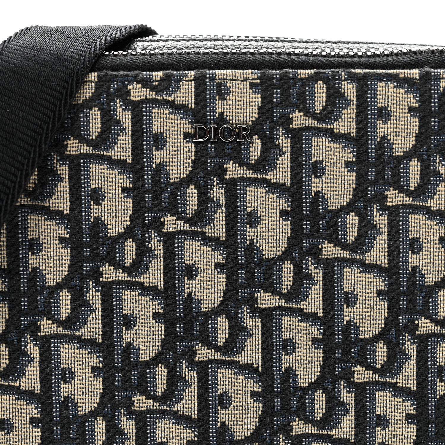 Oblique Messenger Pouch Black - Top Club