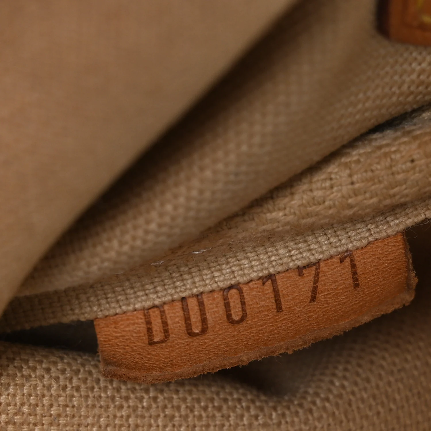 Damier Azur Eva Clutch - Top Club