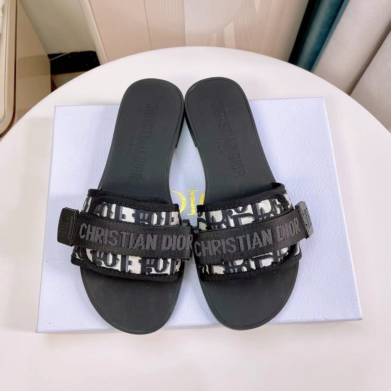 Dior DWAY Slide Slipper Sandals  With Adjustable Type Slide Sandal (Replica) - Sneaker Replica Workshop