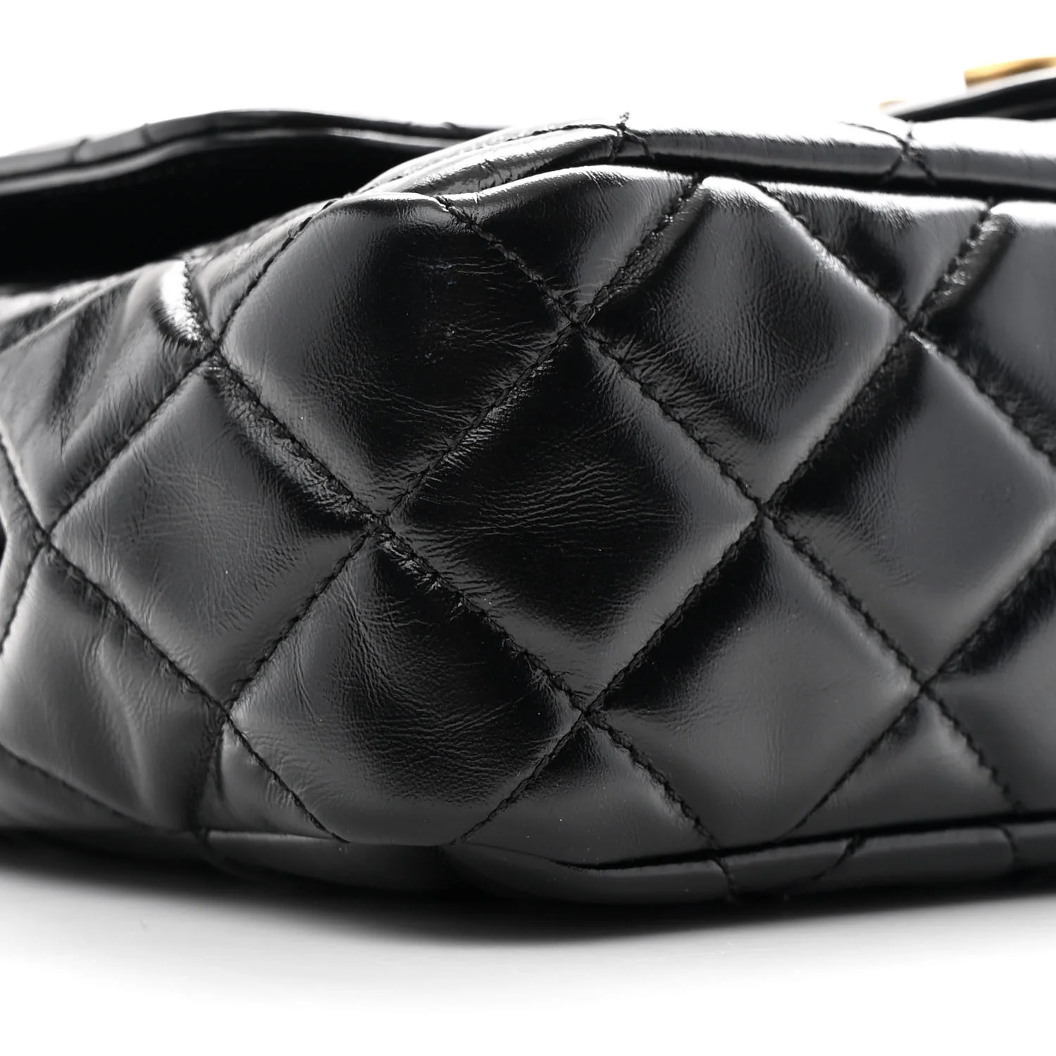 Shiny Crumpled Calfskin Quilted Wavy CC Hobo Black - Top Club