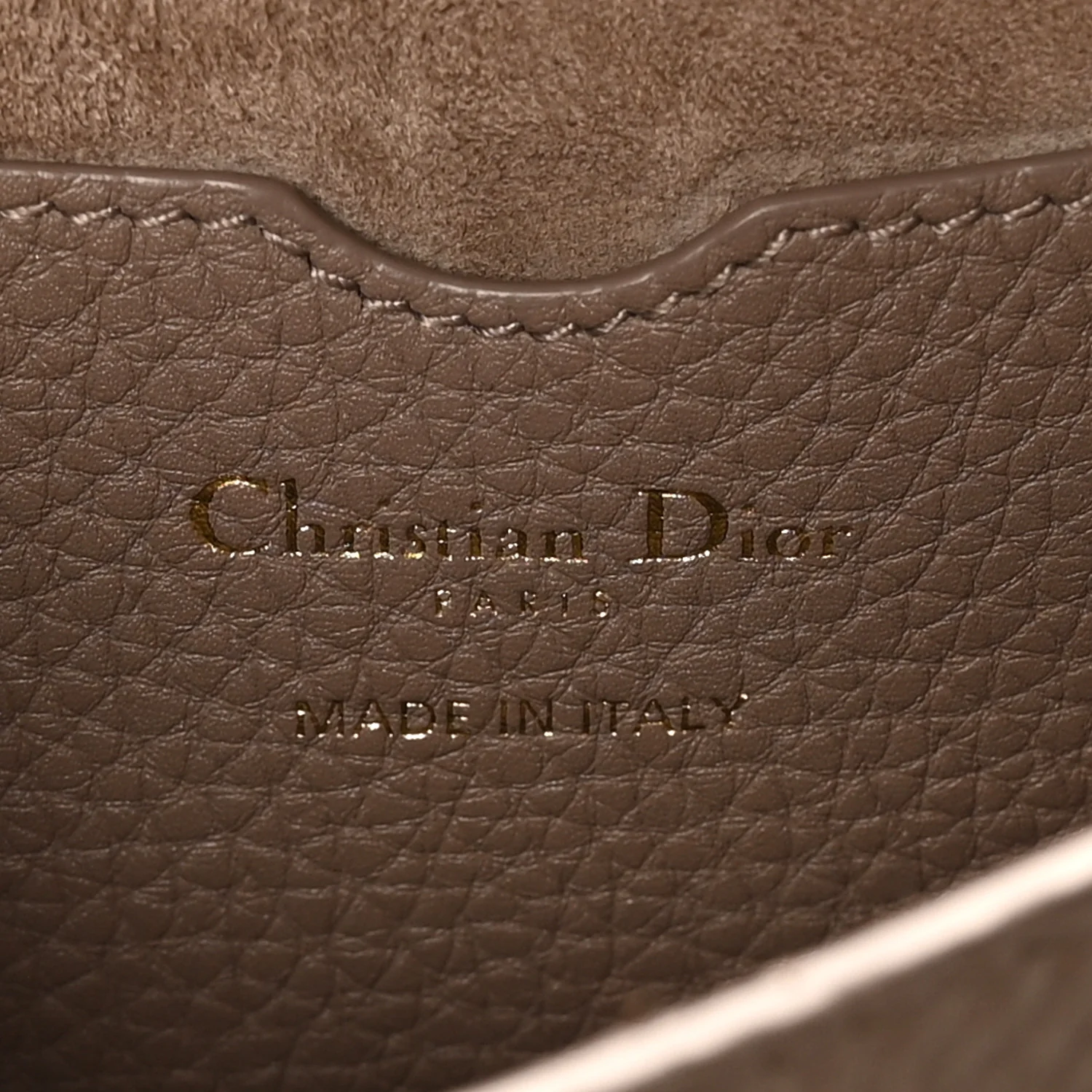 Grained Calfskin Medium Bobby Flap Warm Taupe - Top Club
