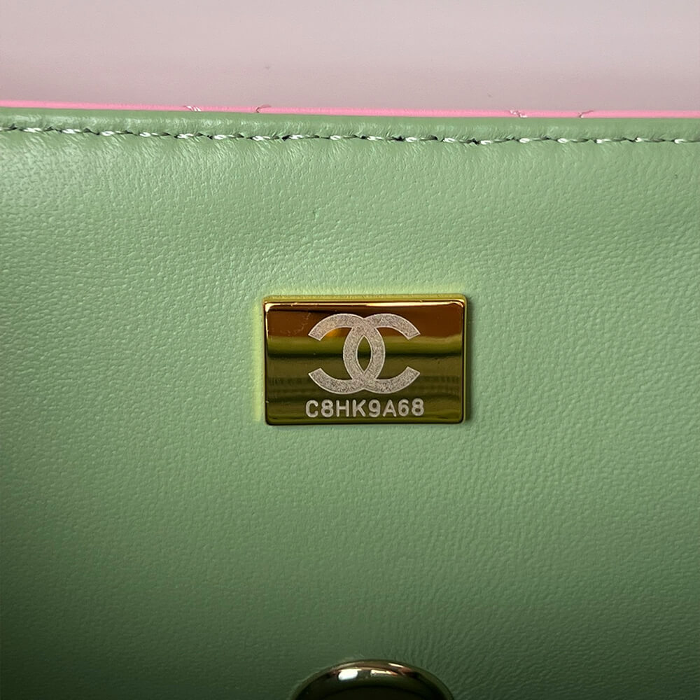 CHANEL Mini Classic Handbag With Top Handle - Top Club